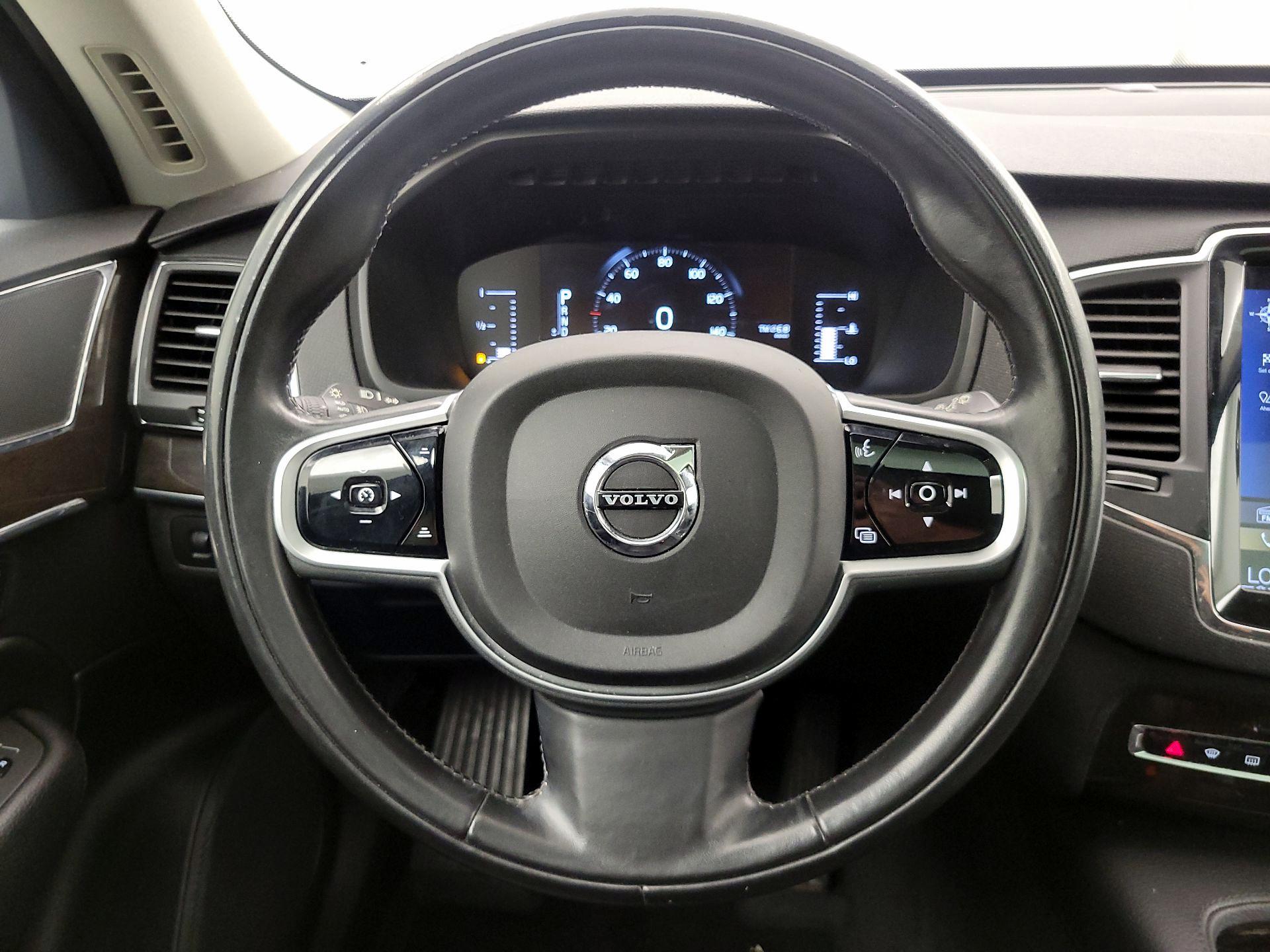 Thumbnail: 2018 Volvo XC90 - 10