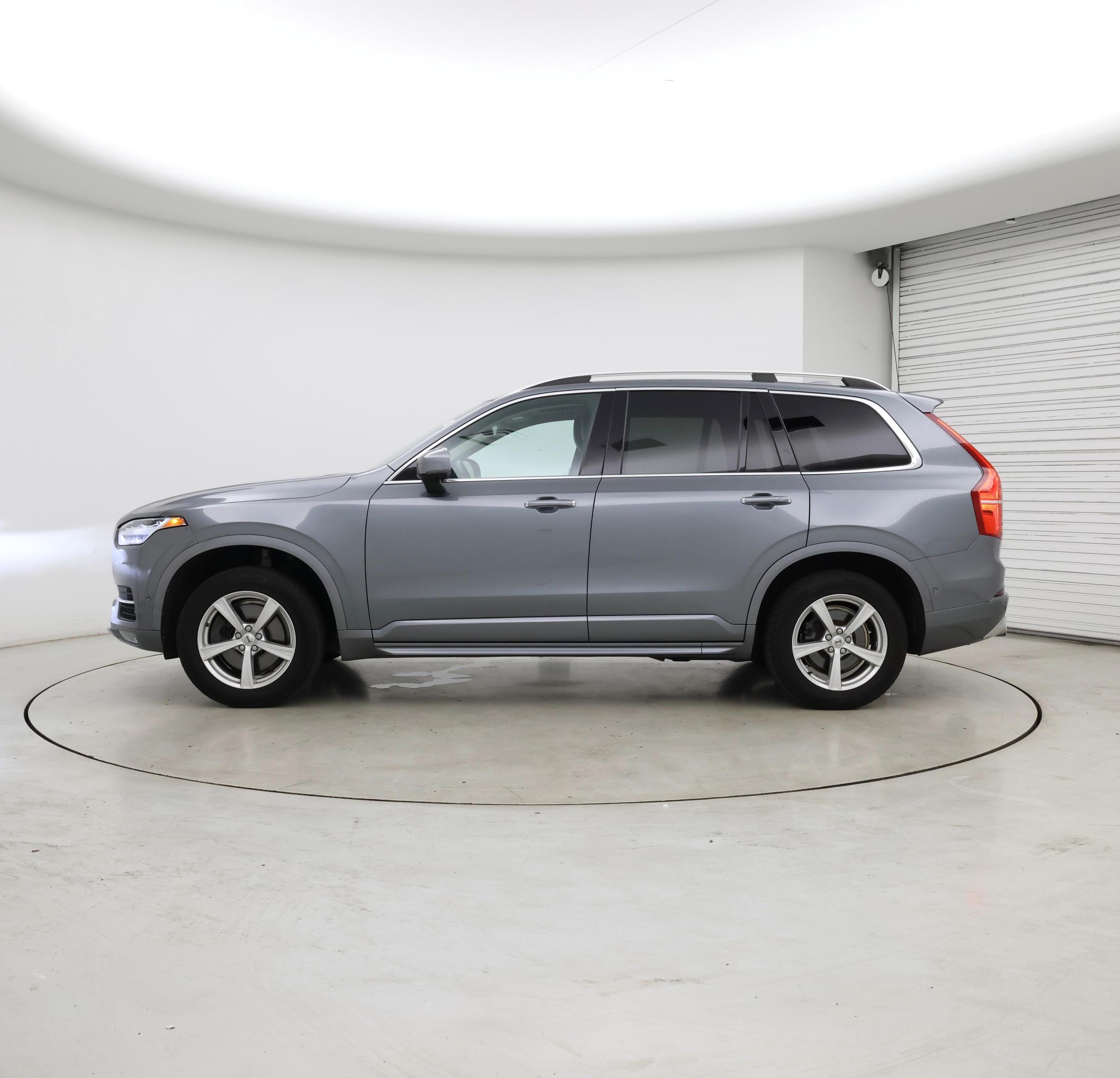 Thumbnail: 2018 Volvo XC90 - 3