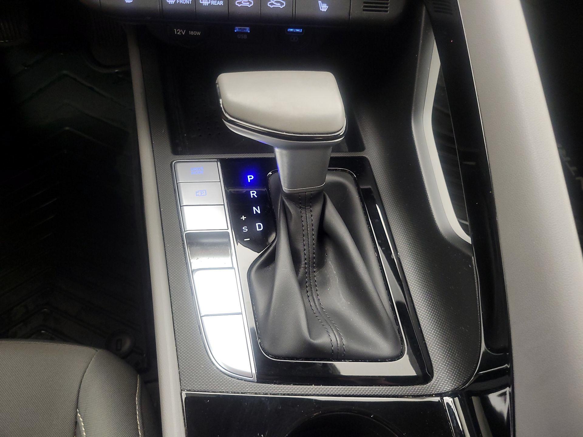 Thumbnail: 2023 Hyundai Elantra - 18