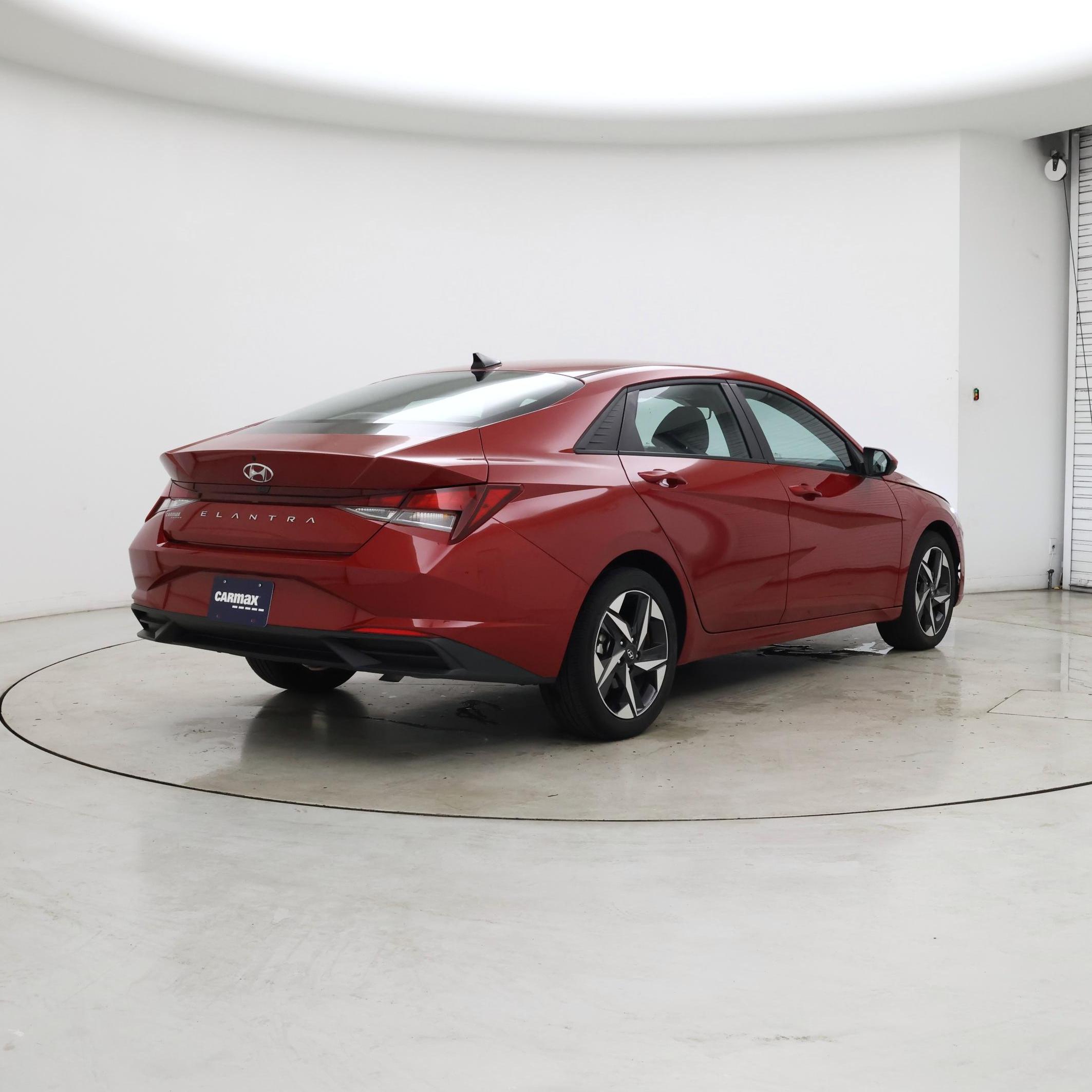 Thumbnail: 2023 Hyundai Elantra - 8