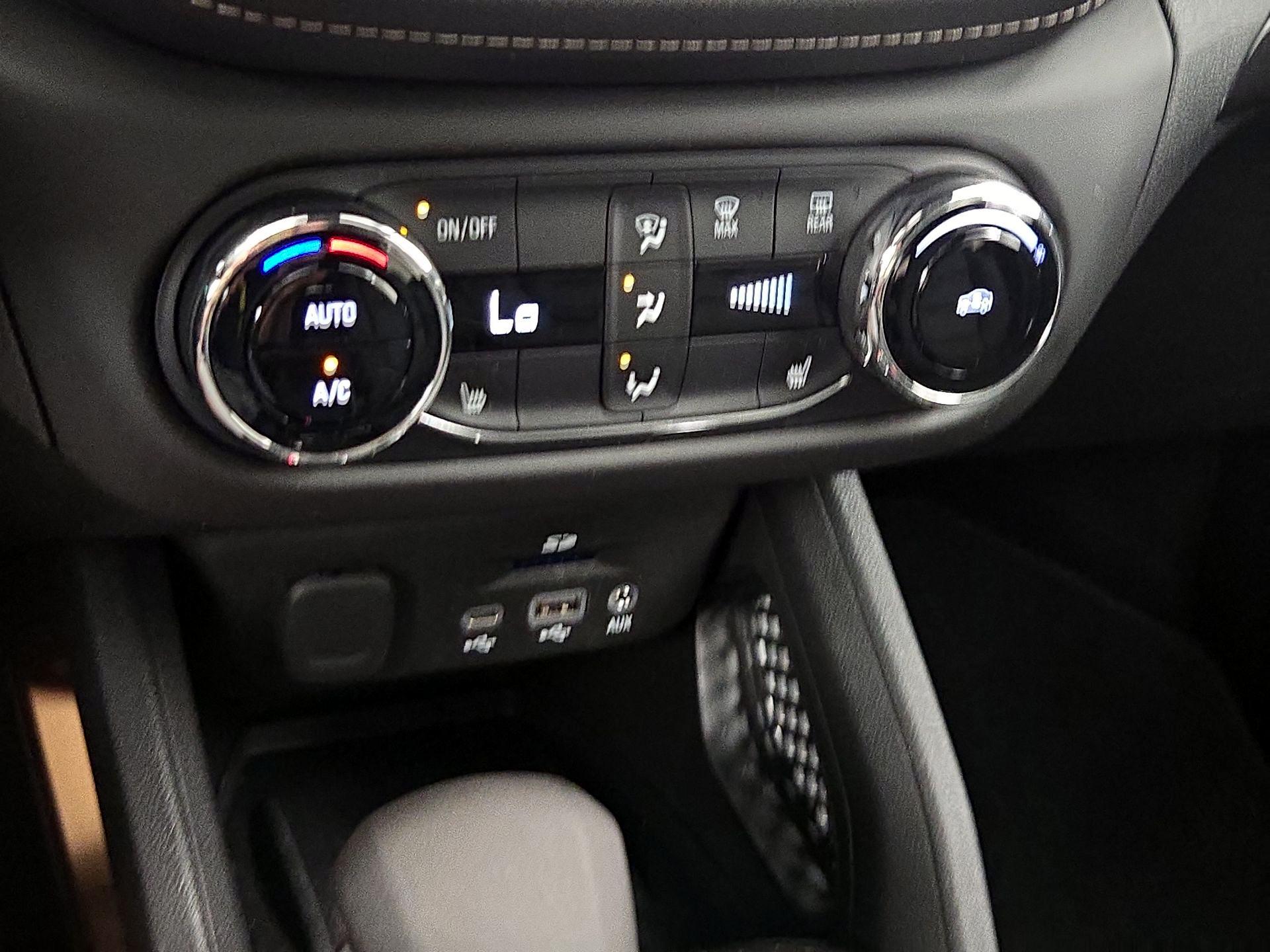 Thumbnail: 2023 Chevrolet TrailBlazer - 16