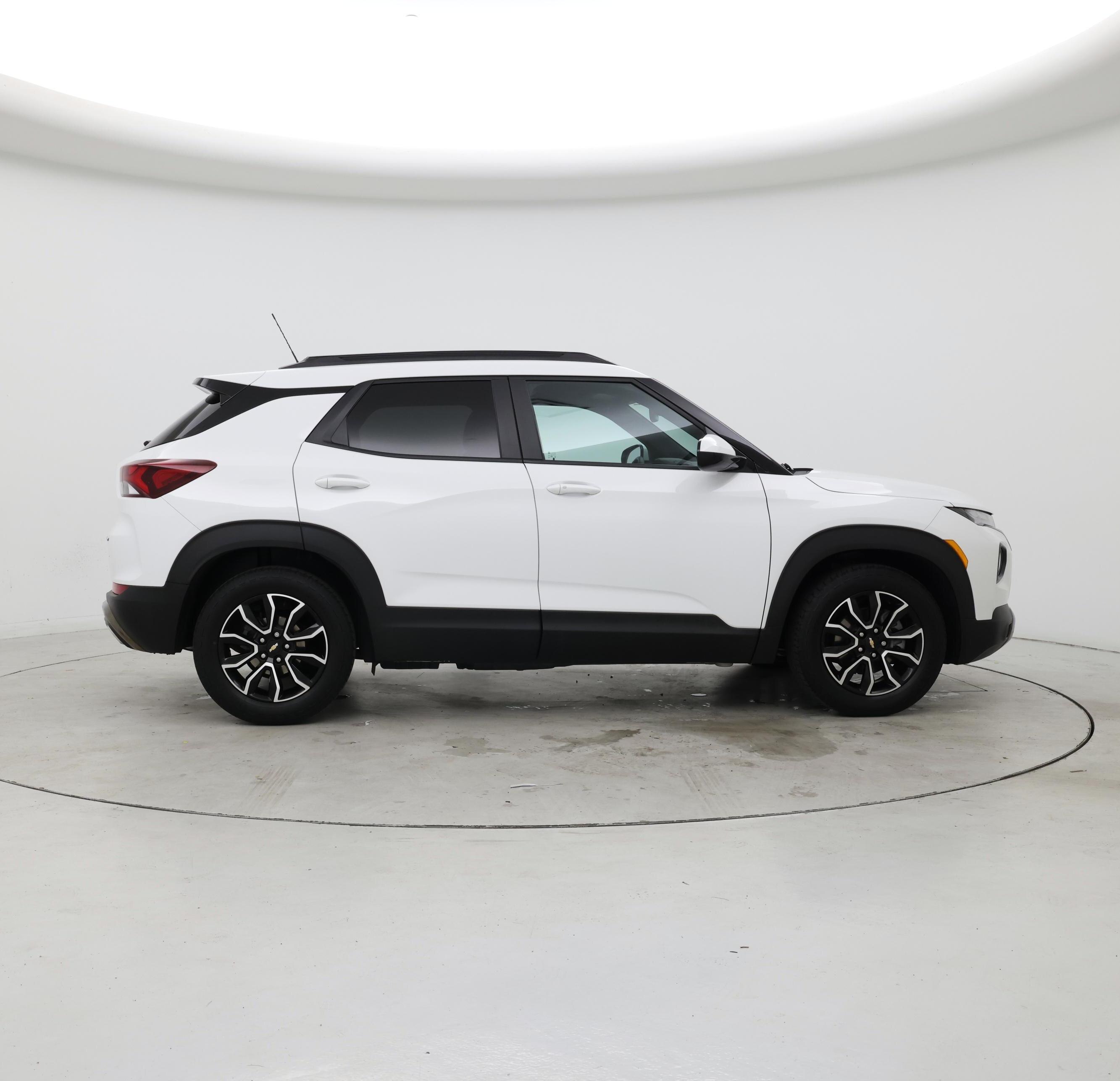 Thumbnail: 2023 Chevrolet TrailBlazer - 7