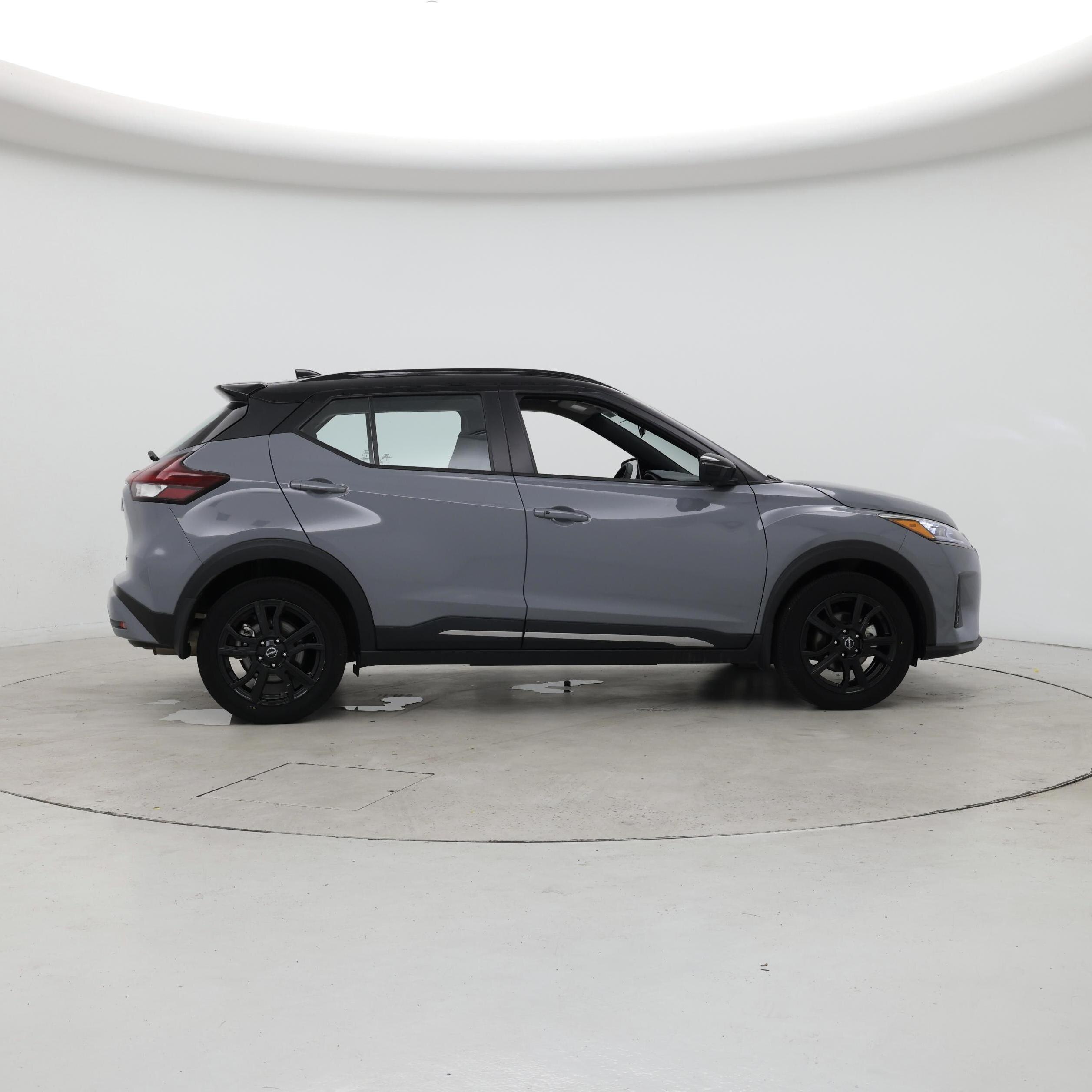 Thumbnail: 2024 Nissan Kicks - 7