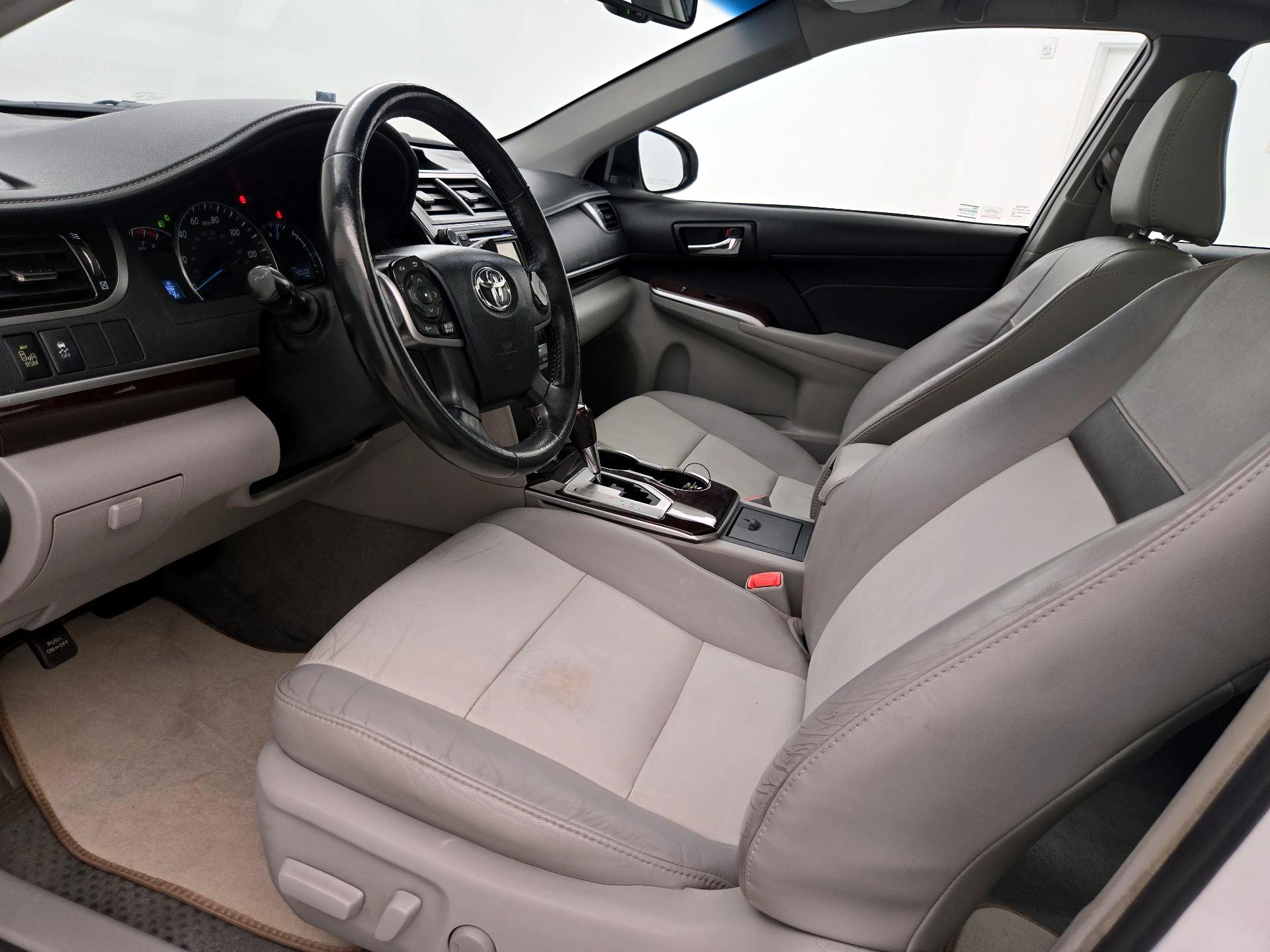 Thumbnail: 2014 Toyota Camry - 11