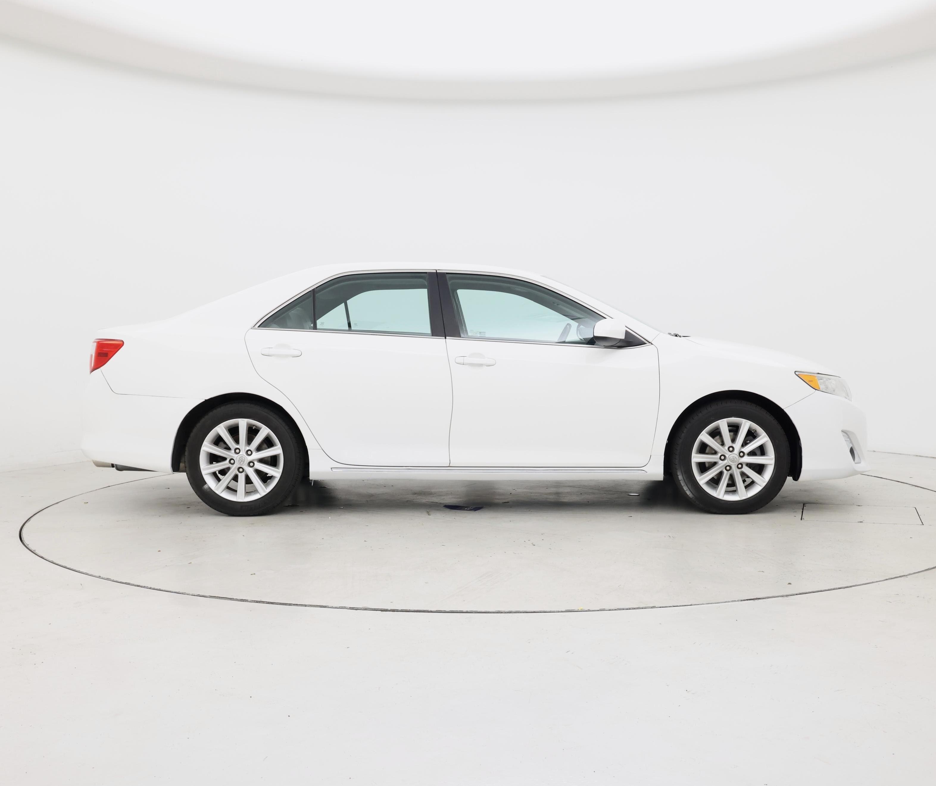 Thumbnail: 2014 Toyota Camry - 7