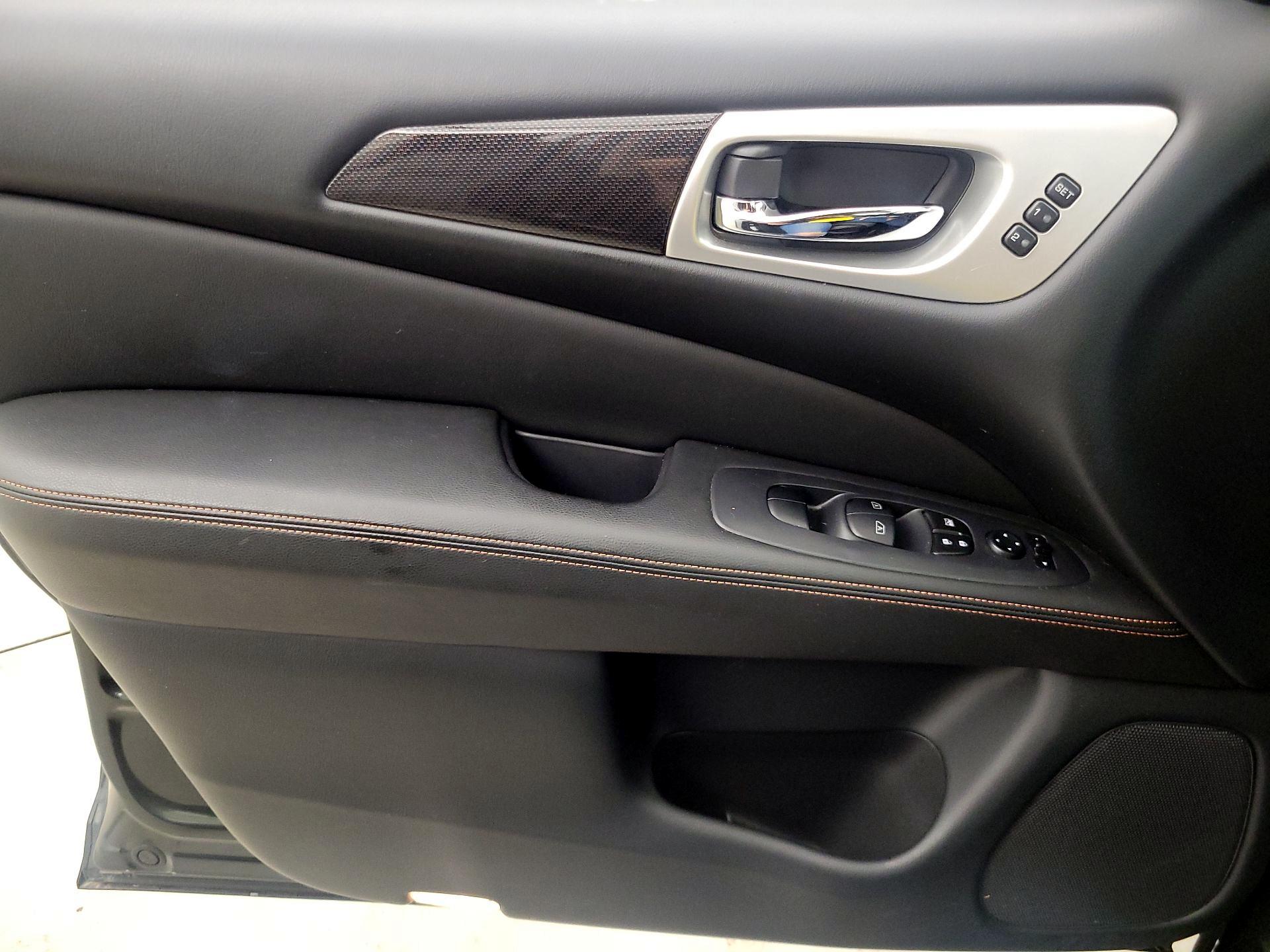 Thumbnail: 2019 Nissan Pathfinder - 12