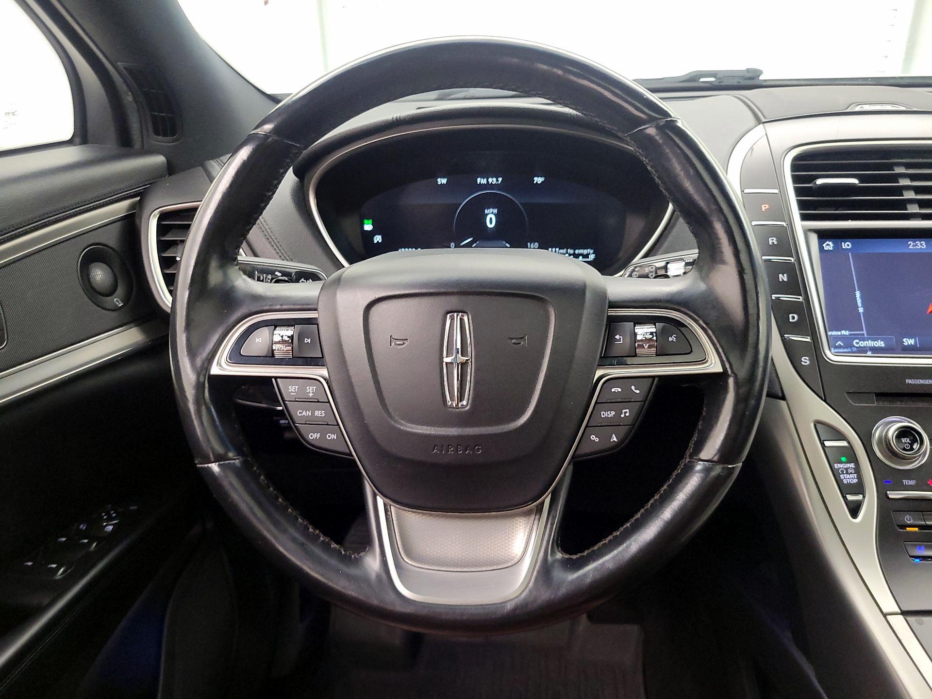 Thumbnail: 2019 Lincoln Nautilus - 10