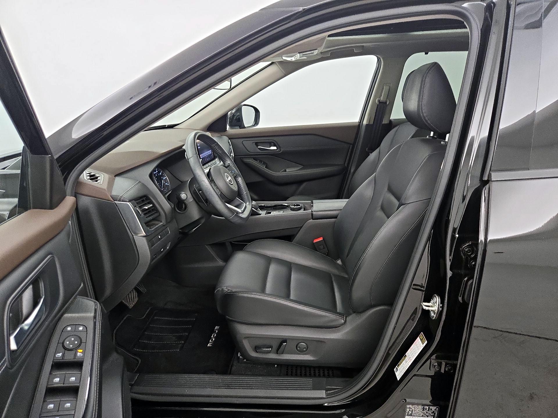Thumbnail: 2023 Nissan Rogue - 11