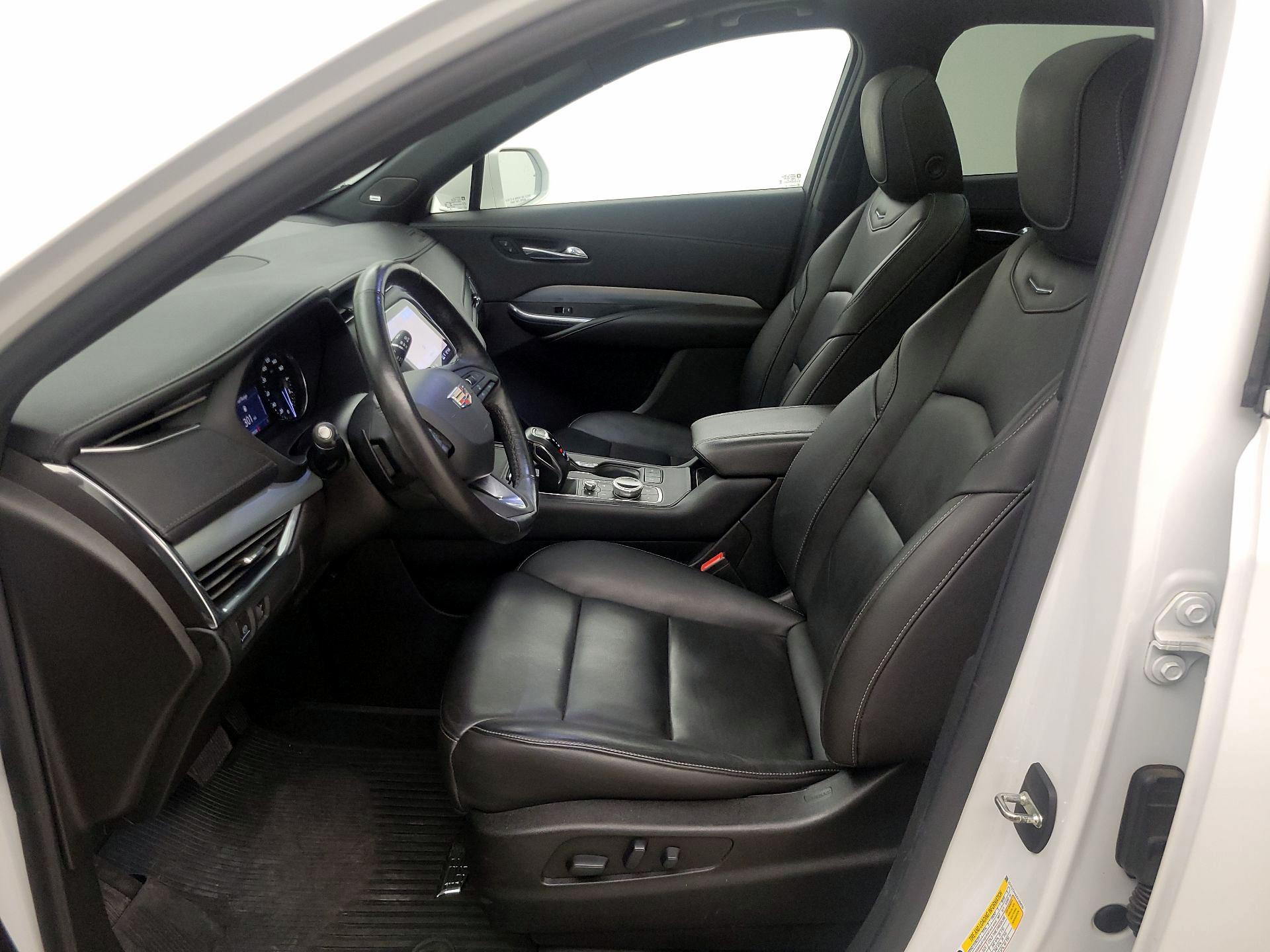 Thumbnail: 2019 Cadillac XT4 - 11