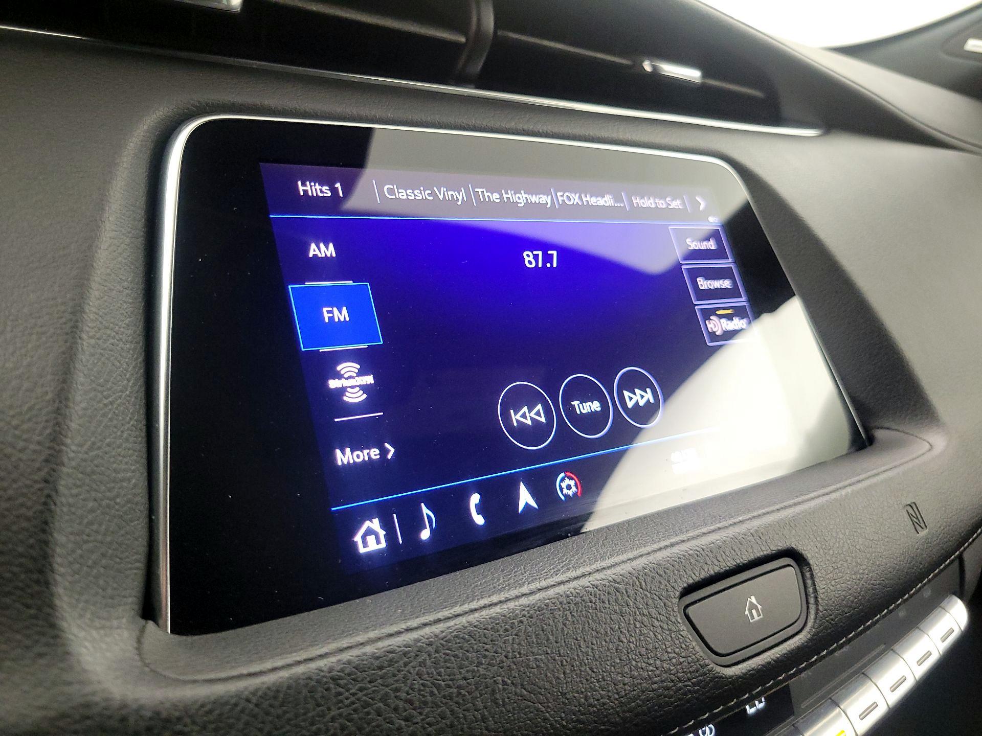 Thumbnail: 2019 Cadillac XT4 - 16