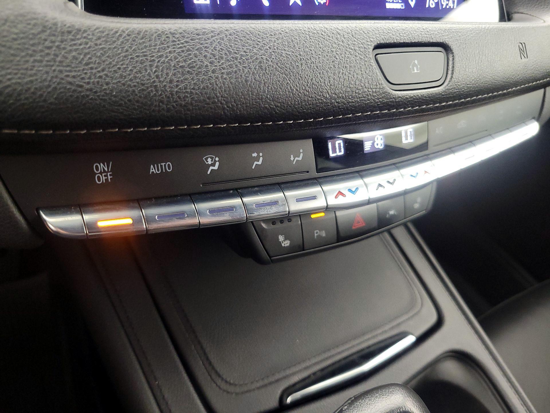 Thumbnail: 2019 Cadillac XT4 - 17