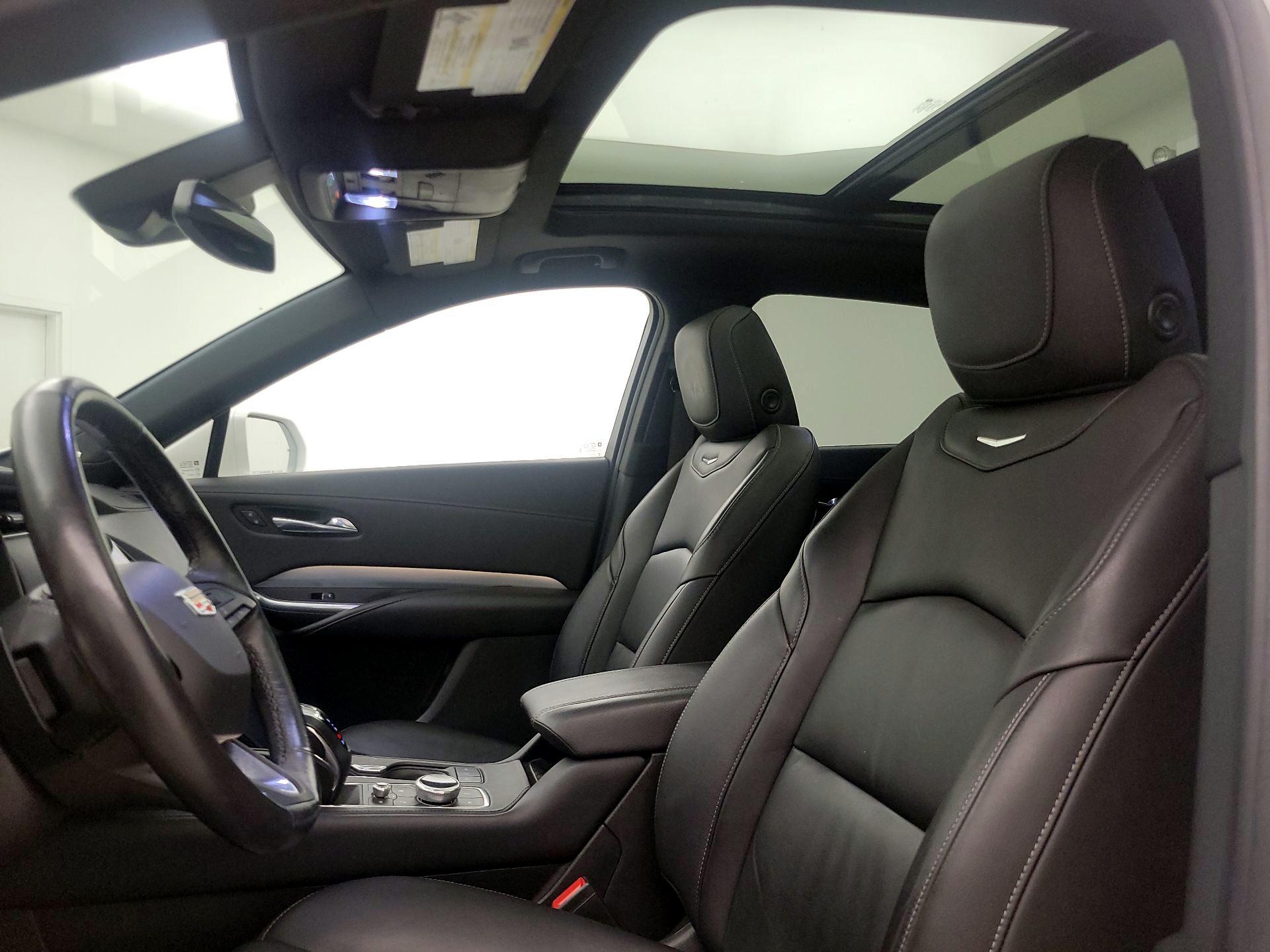 Thumbnail: 2019 Cadillac XT4 - 20