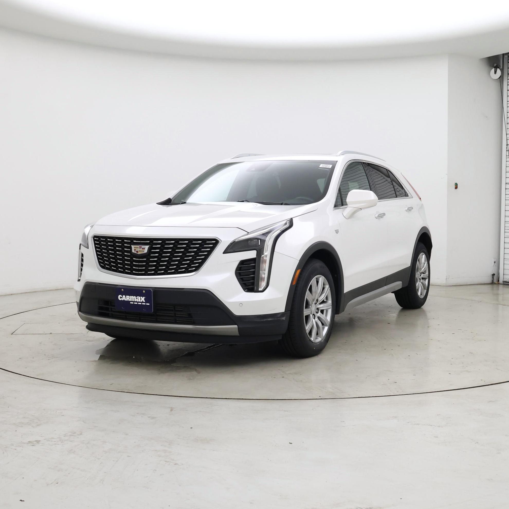 Thumbnail: 2019 Cadillac XT4 - 4