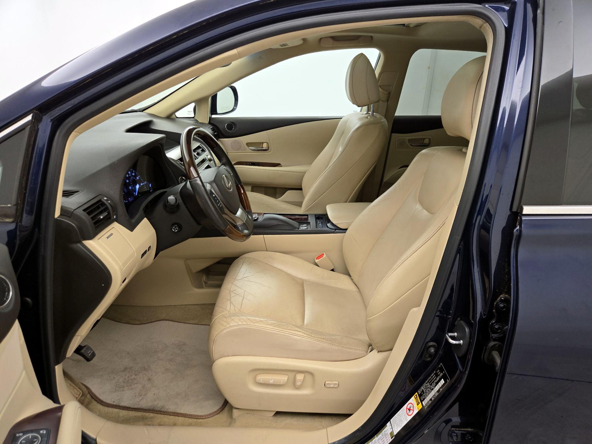 Thumbnail: 2015 Lexus RX - 11