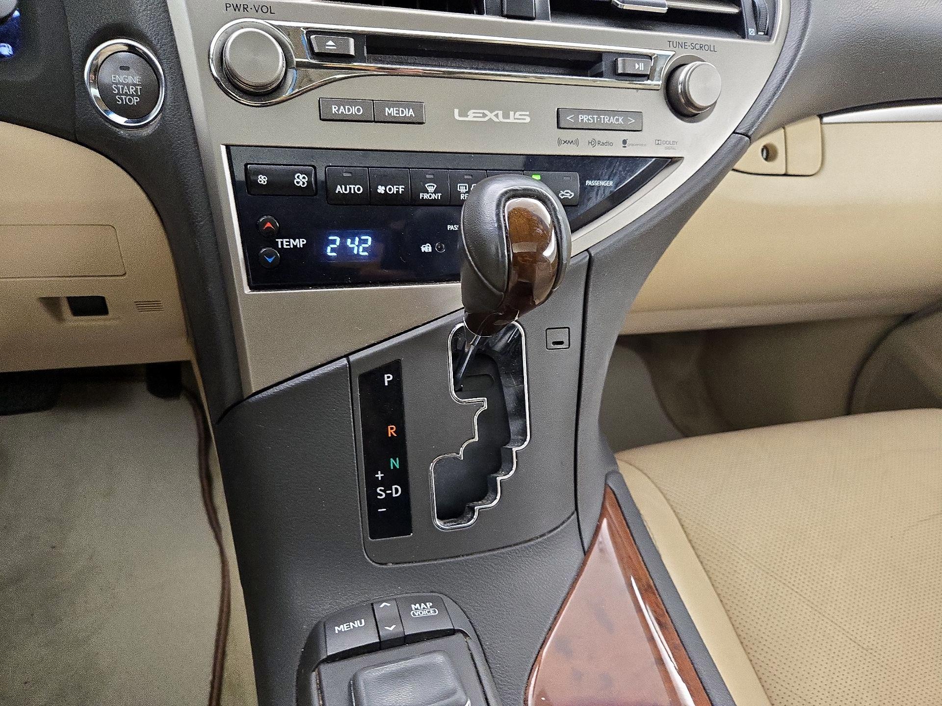 Thumbnail: 2015 Lexus RX - 18