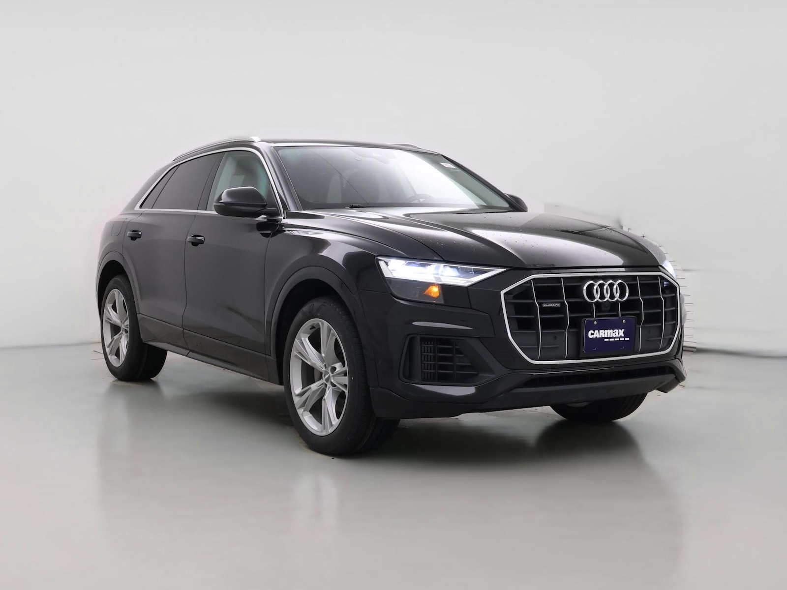 2019 Audi Q8 Premium Plus