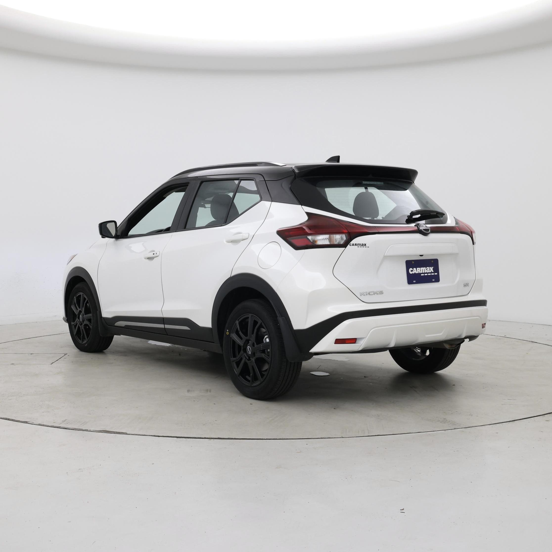 Thumbnail: 2024 Nissan Kicks - 2
