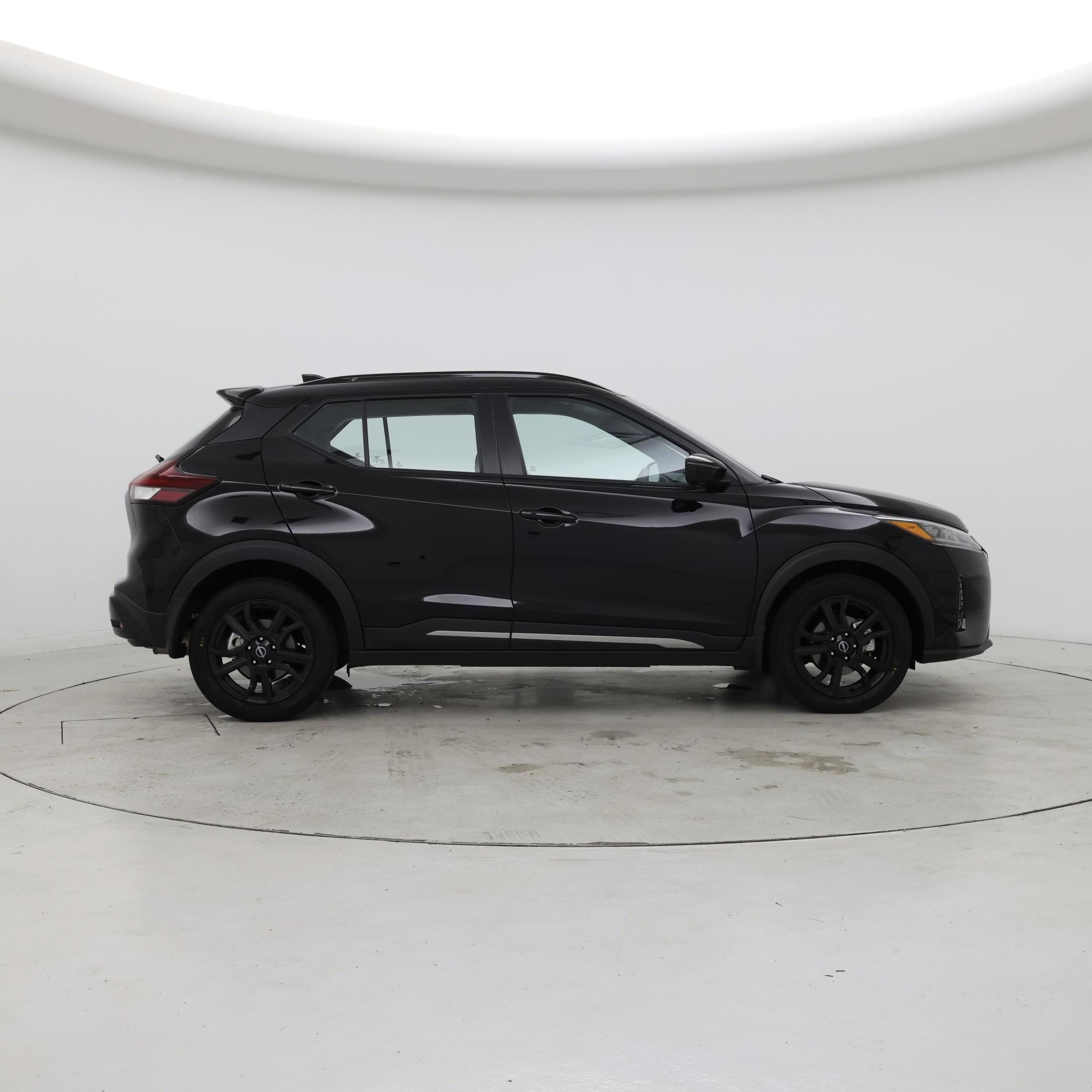 Thumbnail: 2024 Nissan Kicks - 7