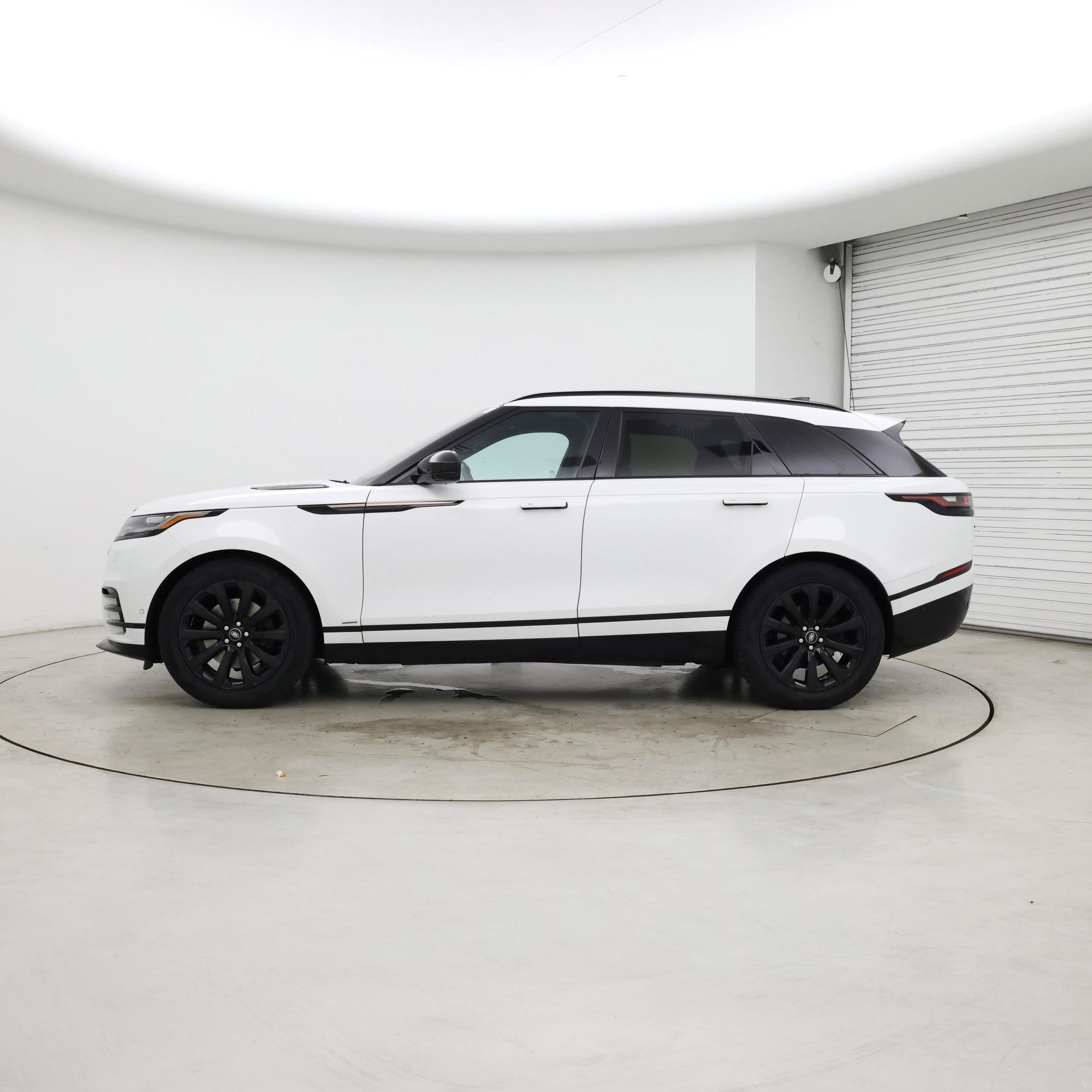 Thumbnail: 2018 Land Rover Range Rover Velar - 3