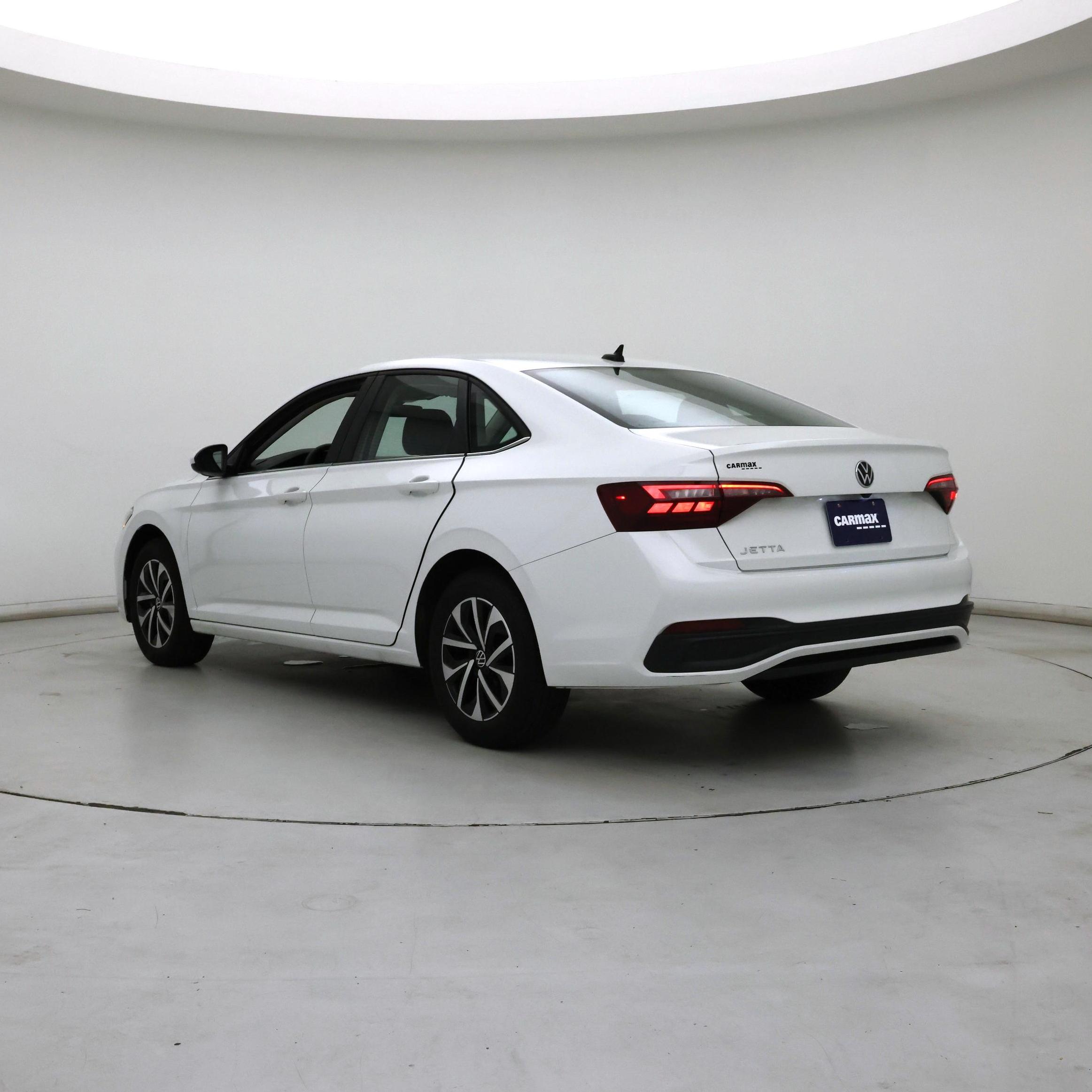 Thumbnail: 2024 Volkswagen Jetta - 2