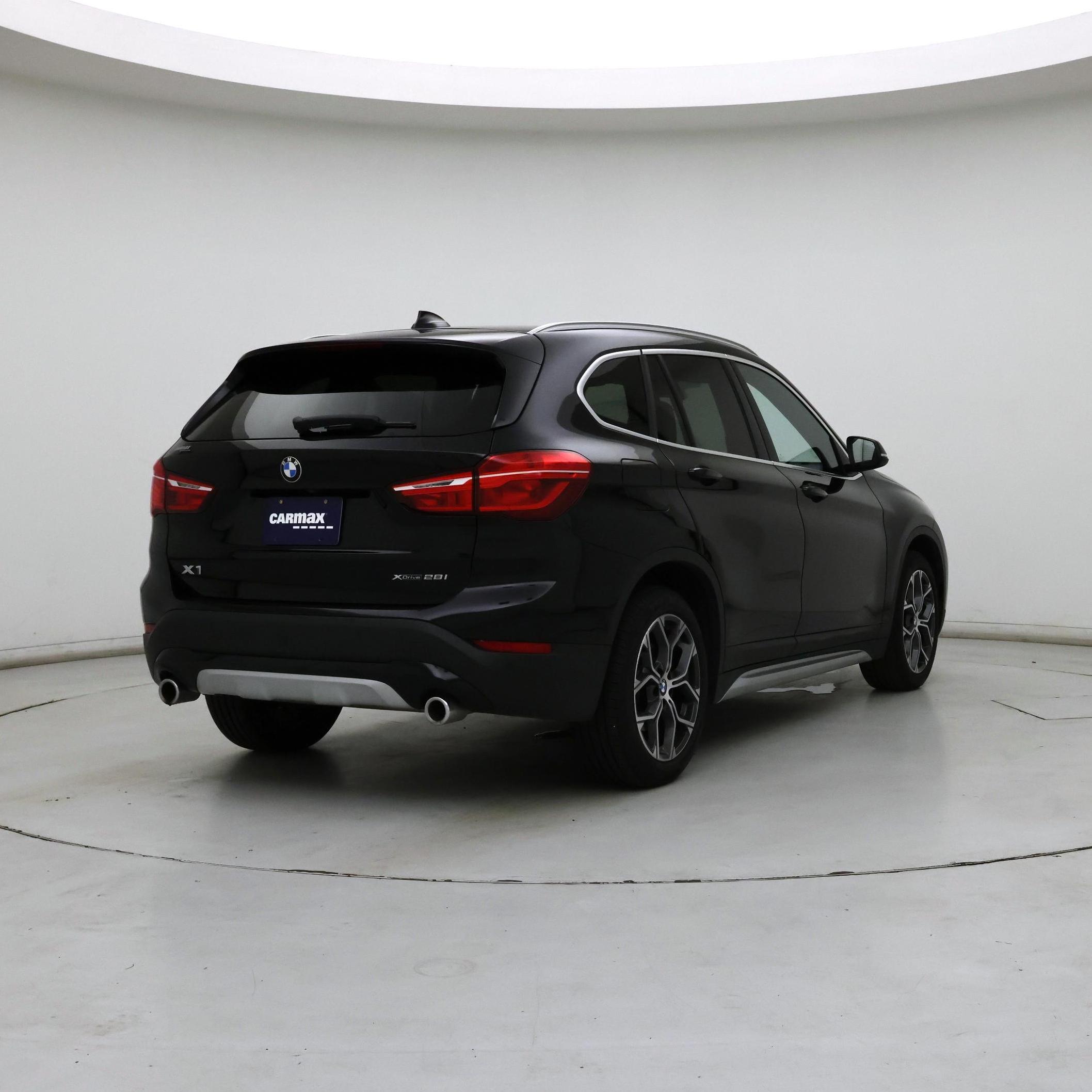 Thumbnail: 2021 BMW X1 - 8
