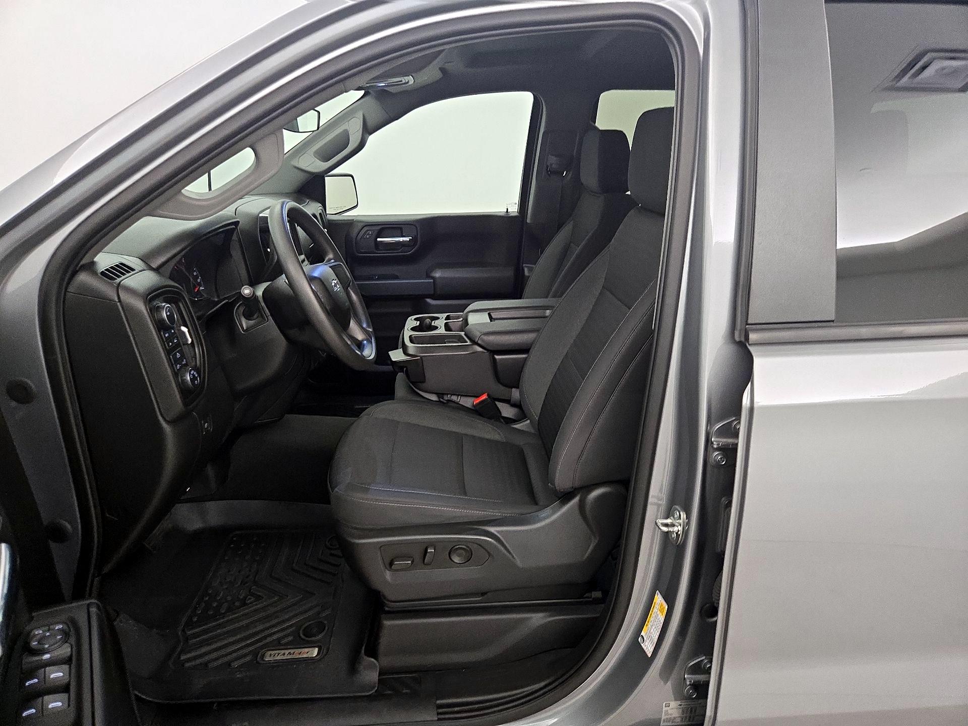 Thumbnail: 2023 Chevrolet Silverado 1500 - 19
