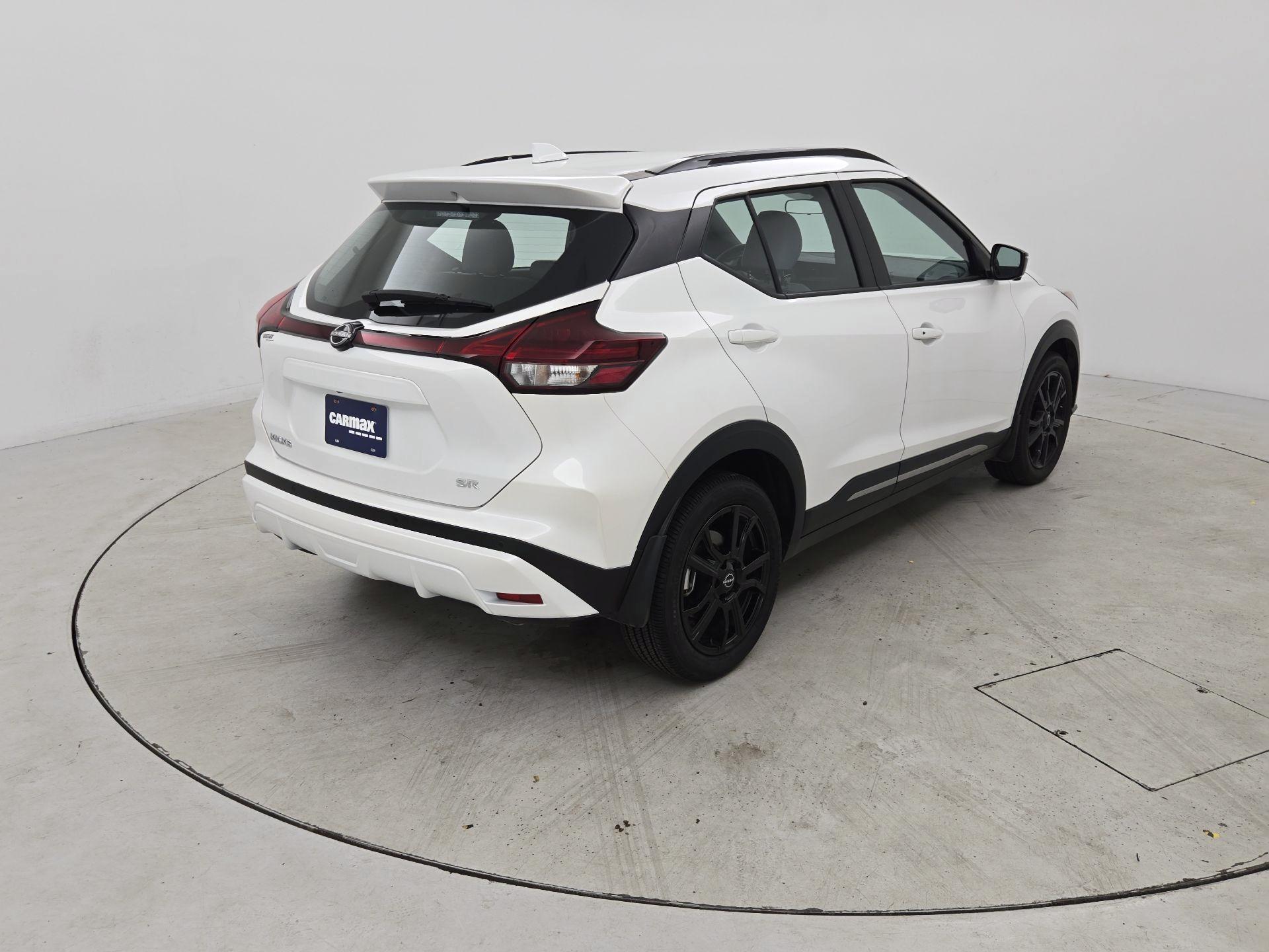 Thumbnail: 2024 Nissan Kicks - 5
