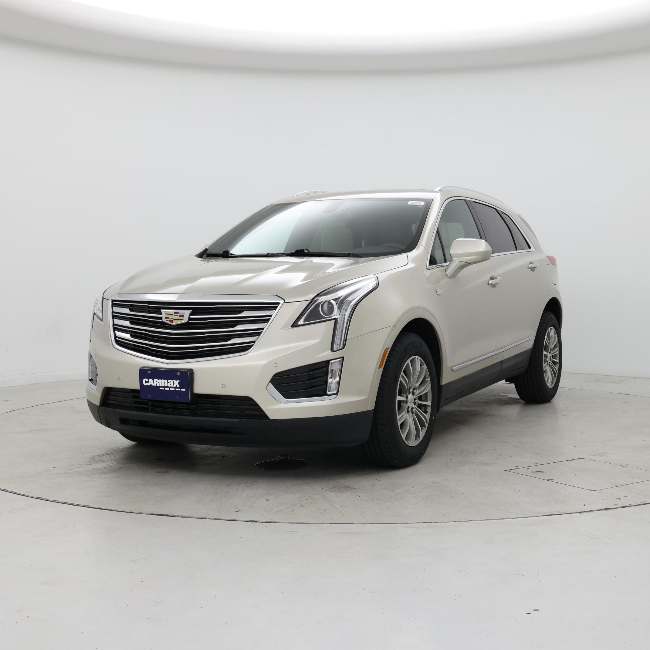 Thumbnail: 2017 Cadillac XT5 - 4