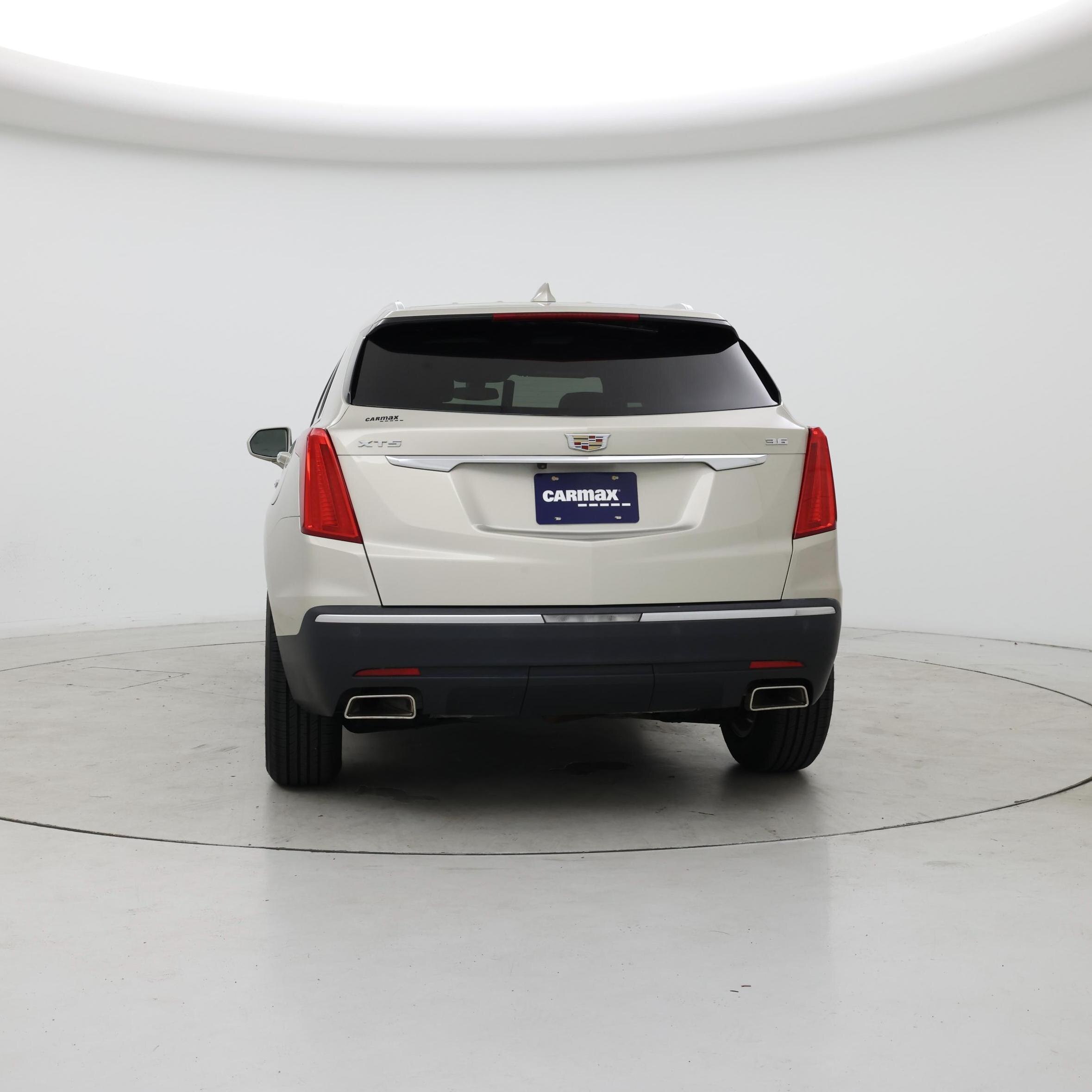 Thumbnail: 2017 Cadillac XT5 - 6