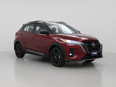 Red 2024 Nissan Kicks SR