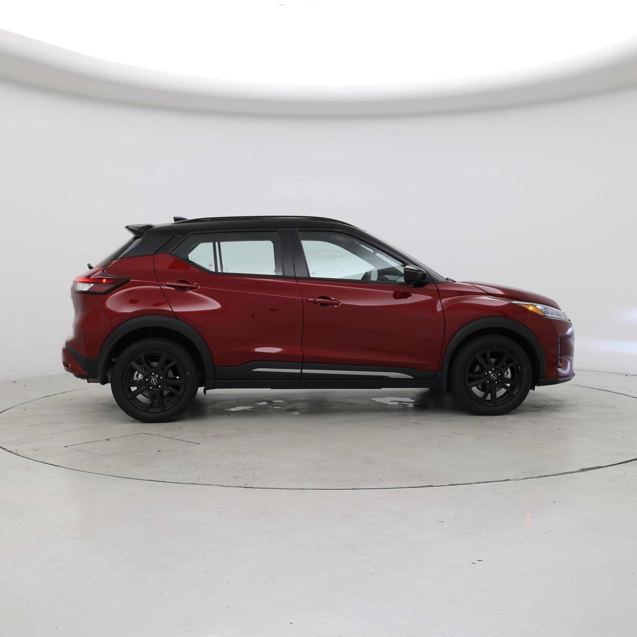 Thumbnail: 2024 Nissan Kicks - 7