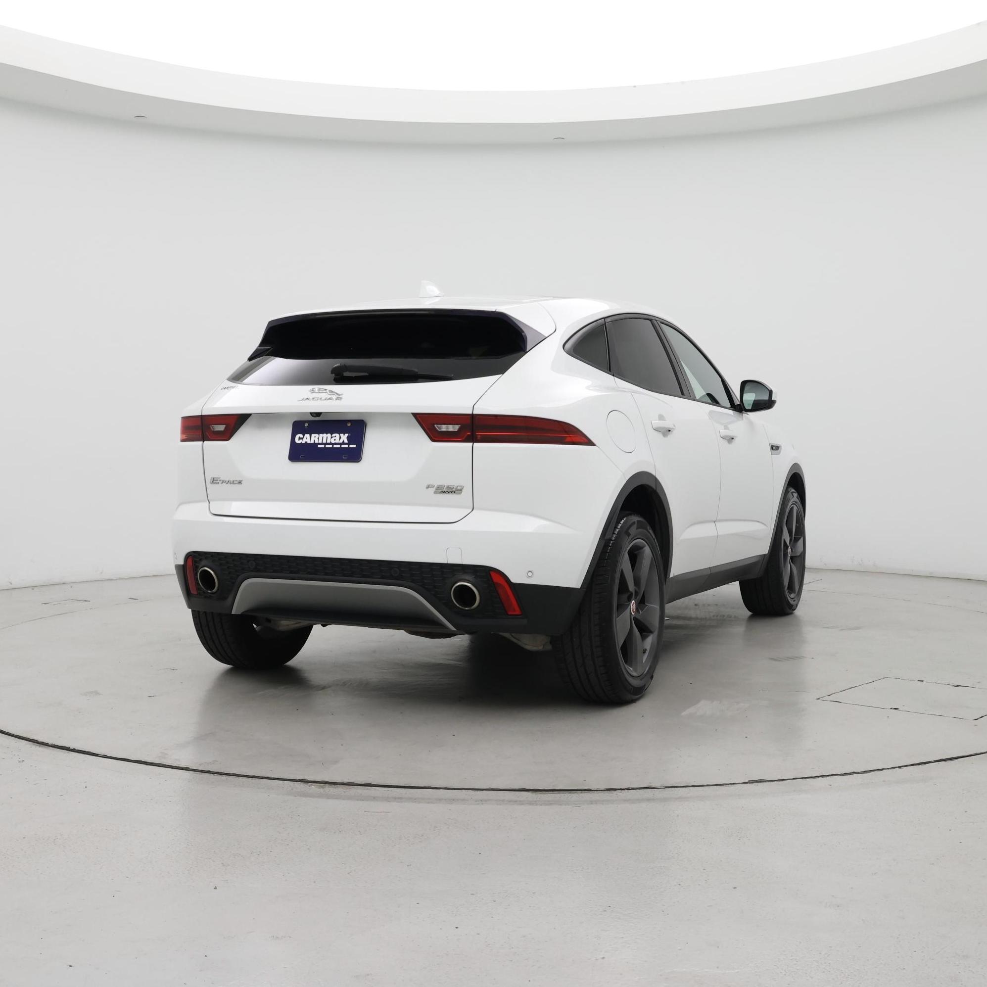 Thumbnail: 2019 Jaguar E-Pace - 8