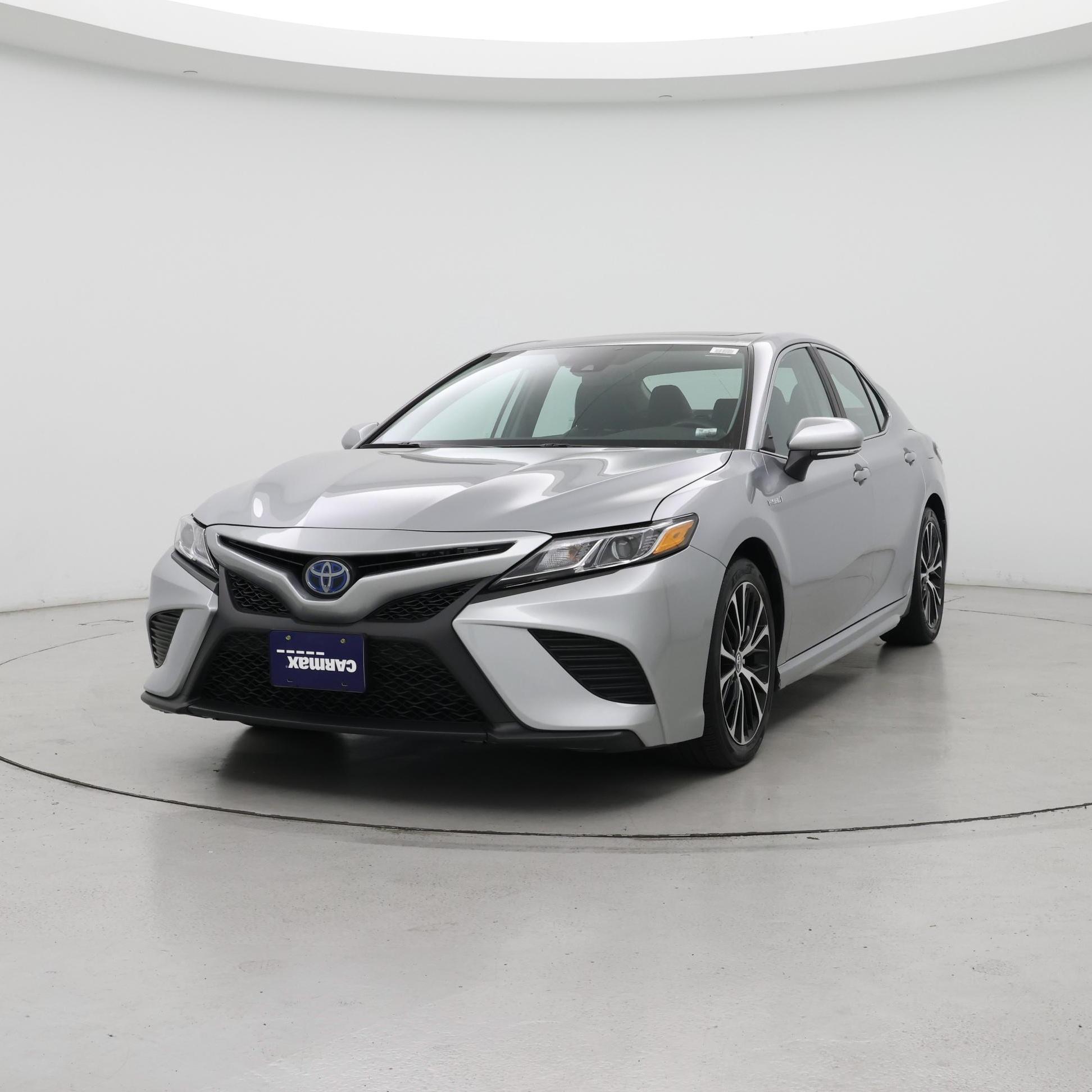 Thumbnail: 2020 Toyota Camry - 4