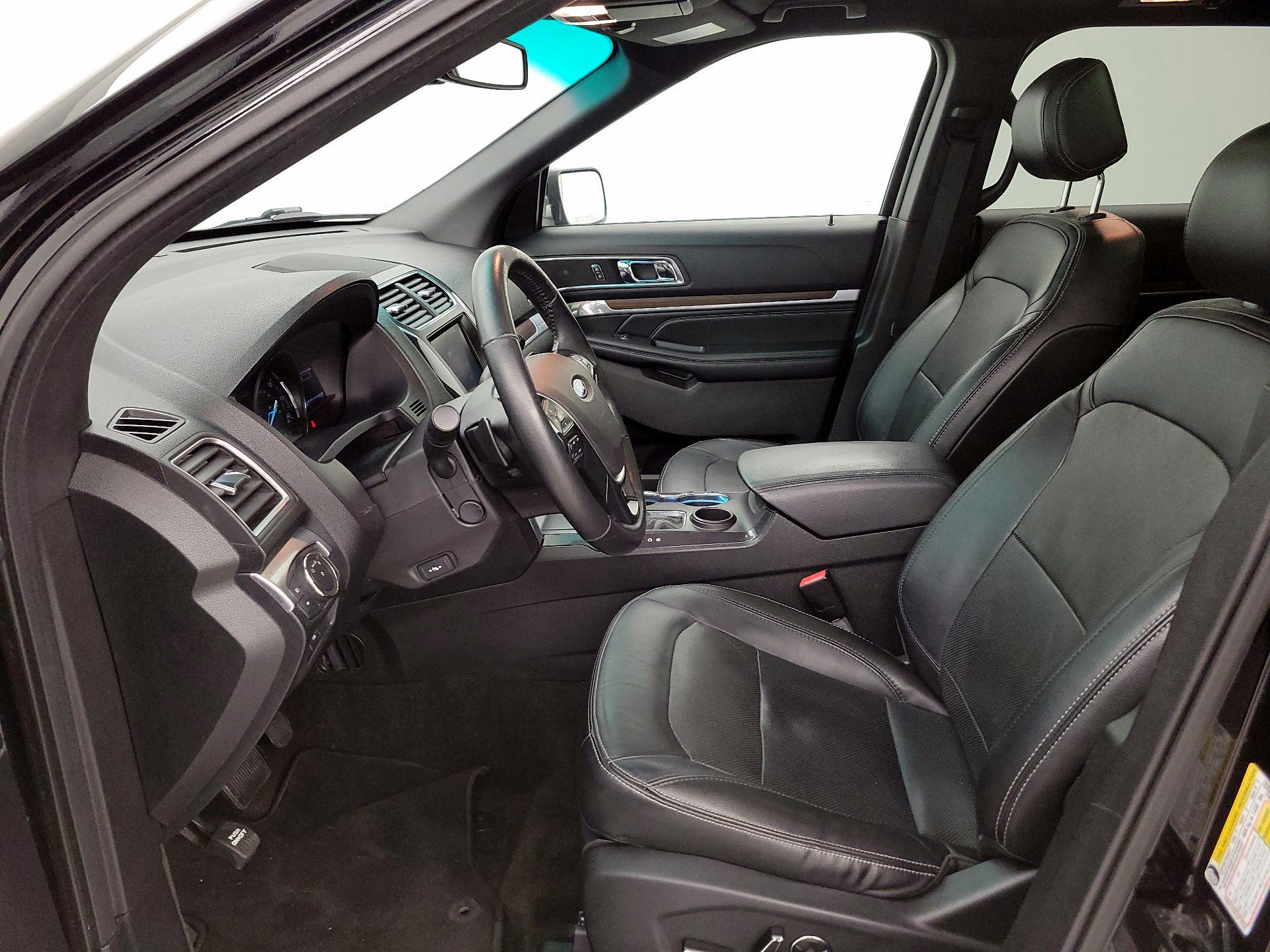 Thumbnail: 2016 Ford Explorer - 11