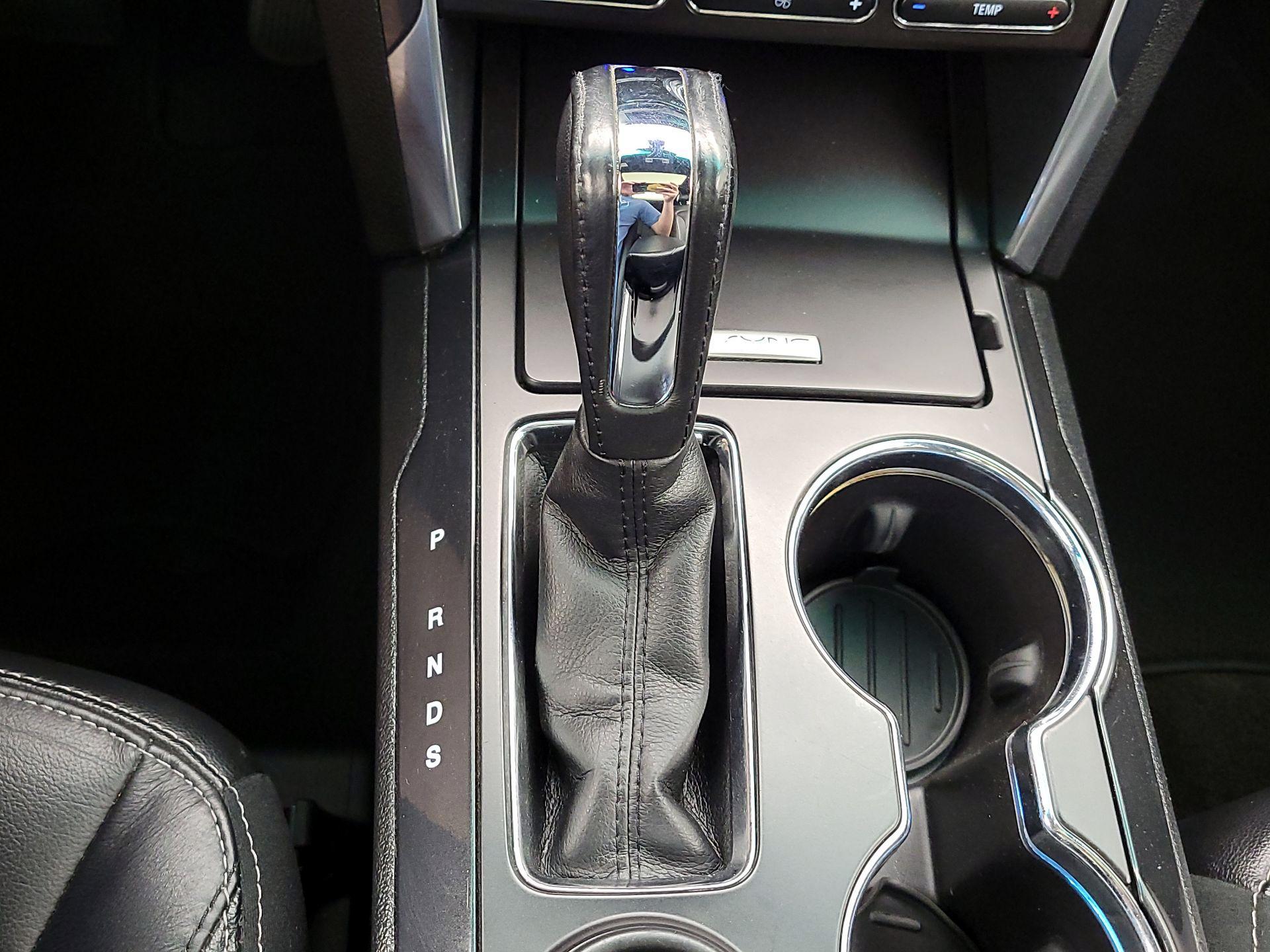Thumbnail: 2016 Ford Explorer - 18