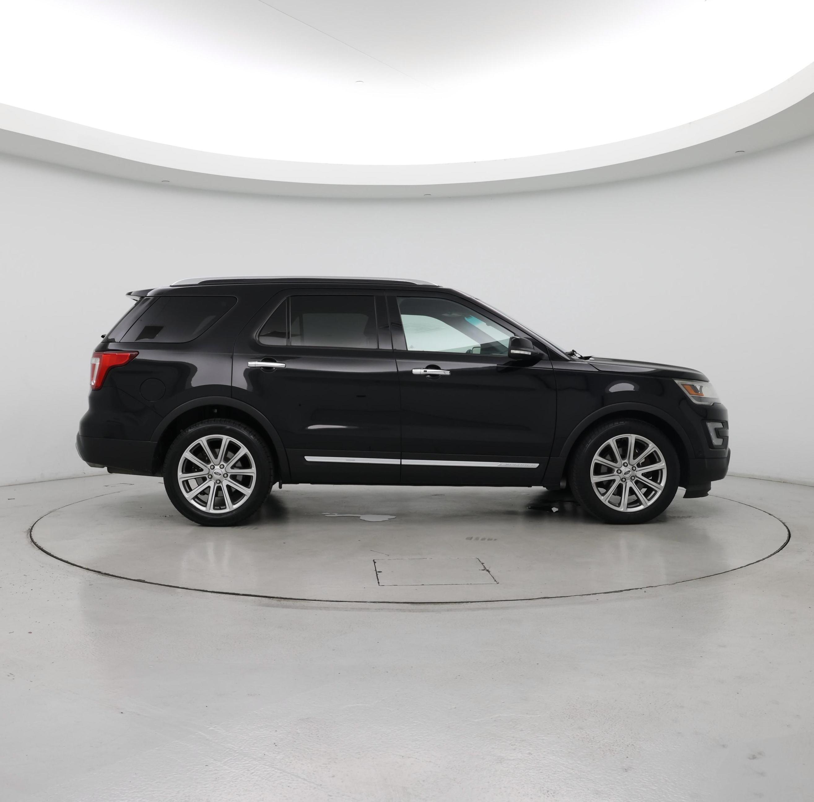 Thumbnail: 2016 Ford Explorer - 7