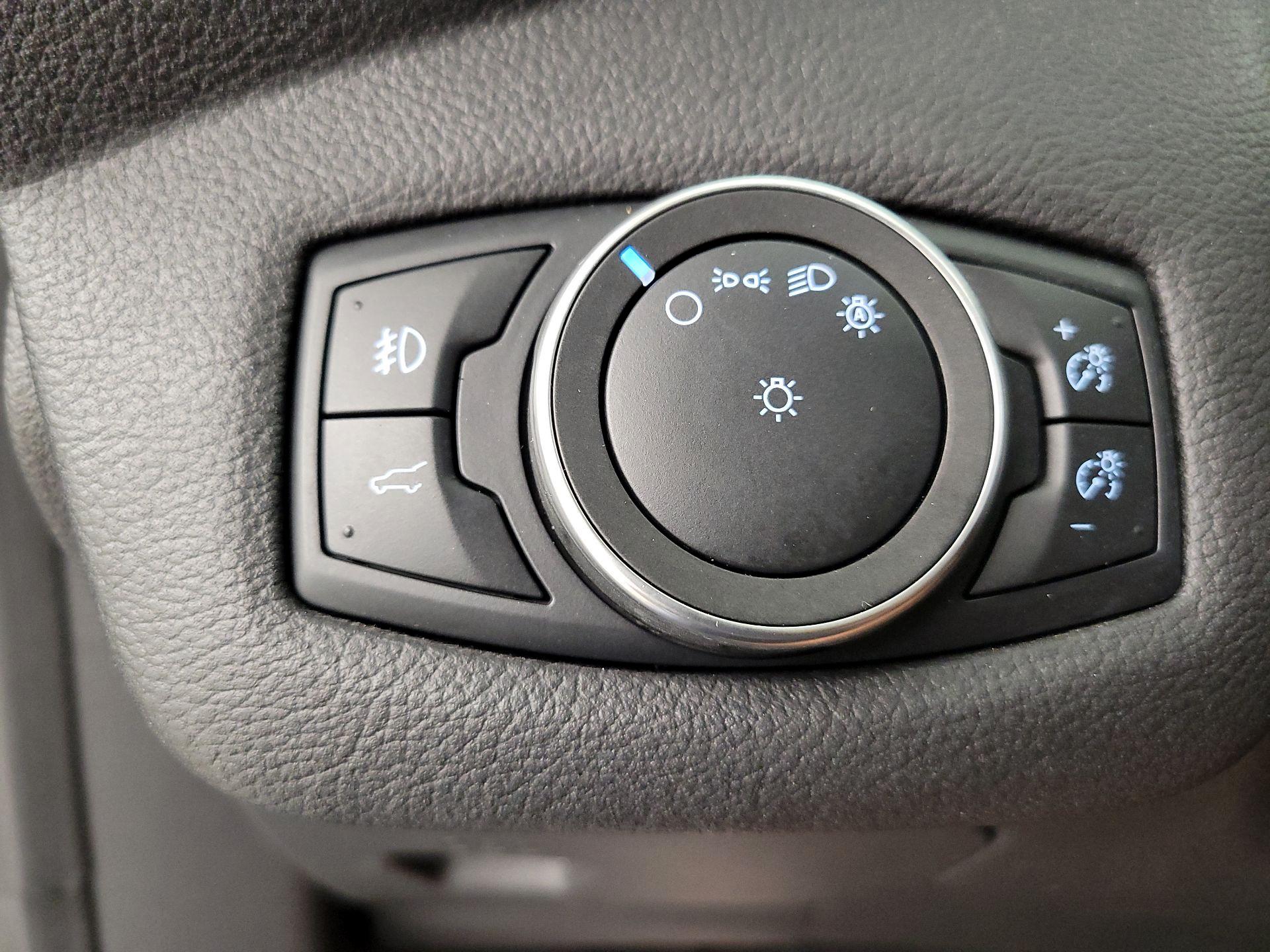 Thumbnail: 2019 Ford Escape - 13