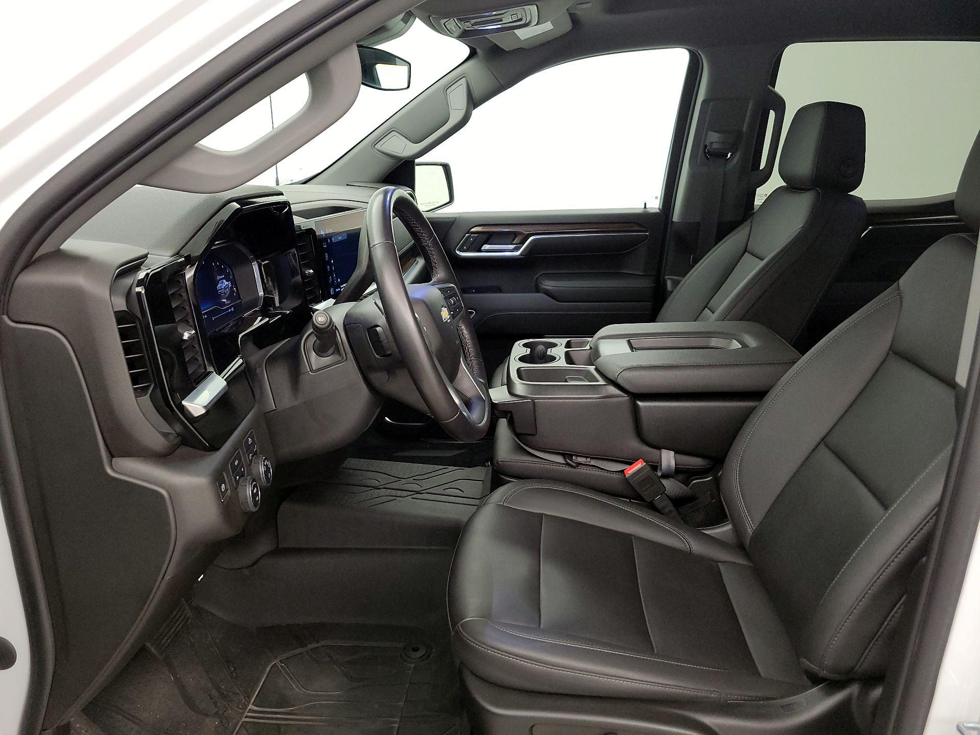 Thumbnail: 2022 Chevrolet Silverado 1500 - 11