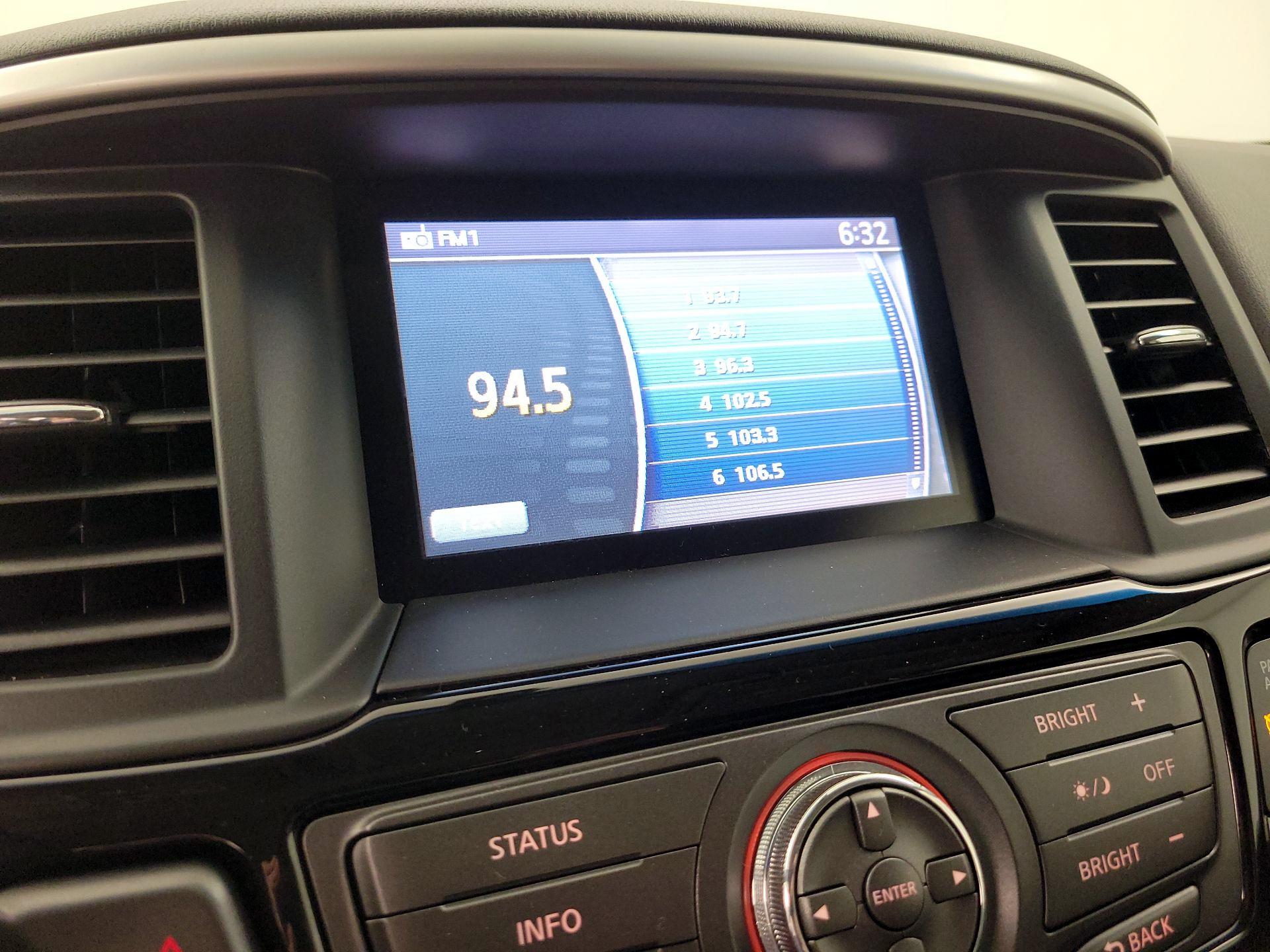 Thumbnail: 2015 Nissan Pathfinder - 15