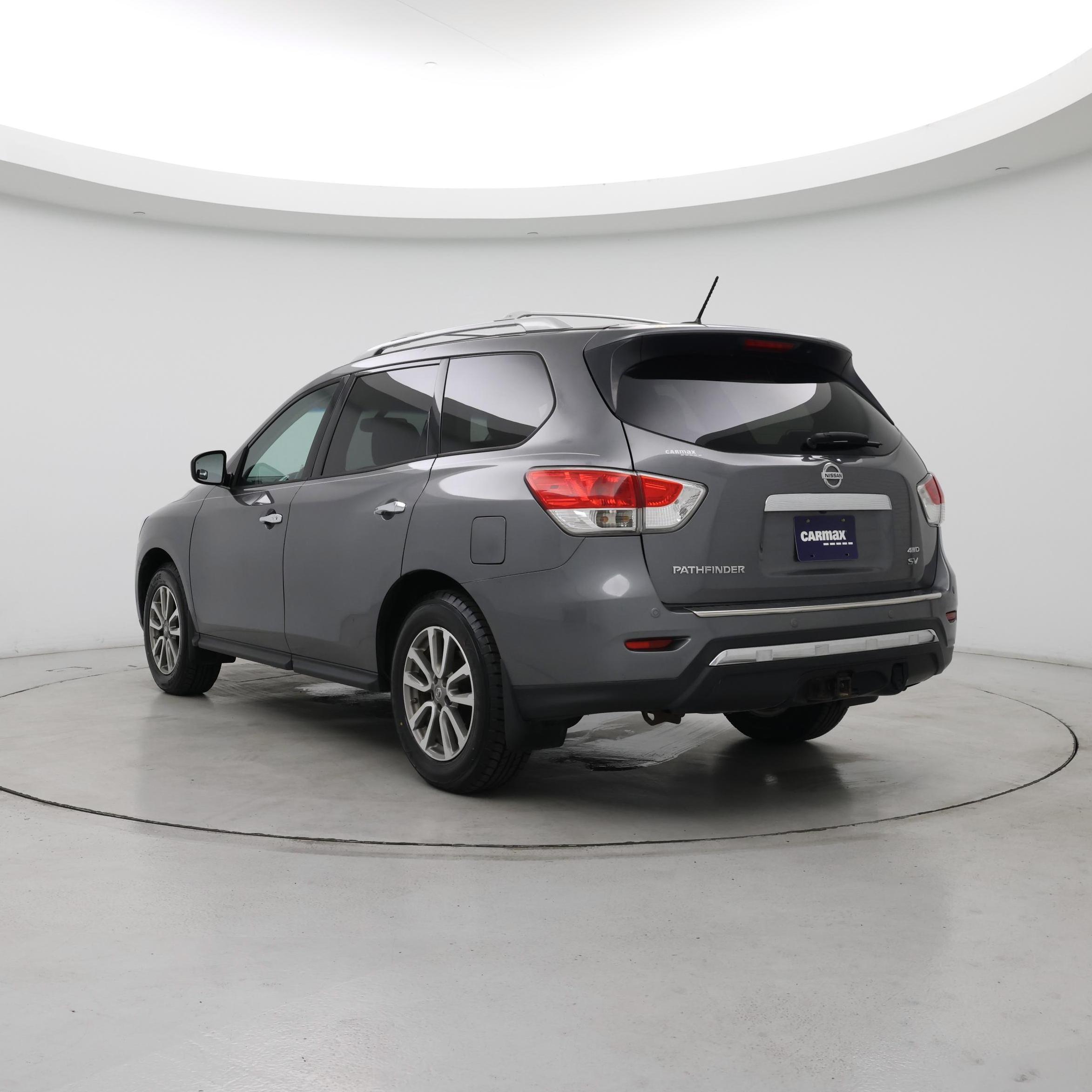 Thumbnail: 2015 Nissan Pathfinder - 2