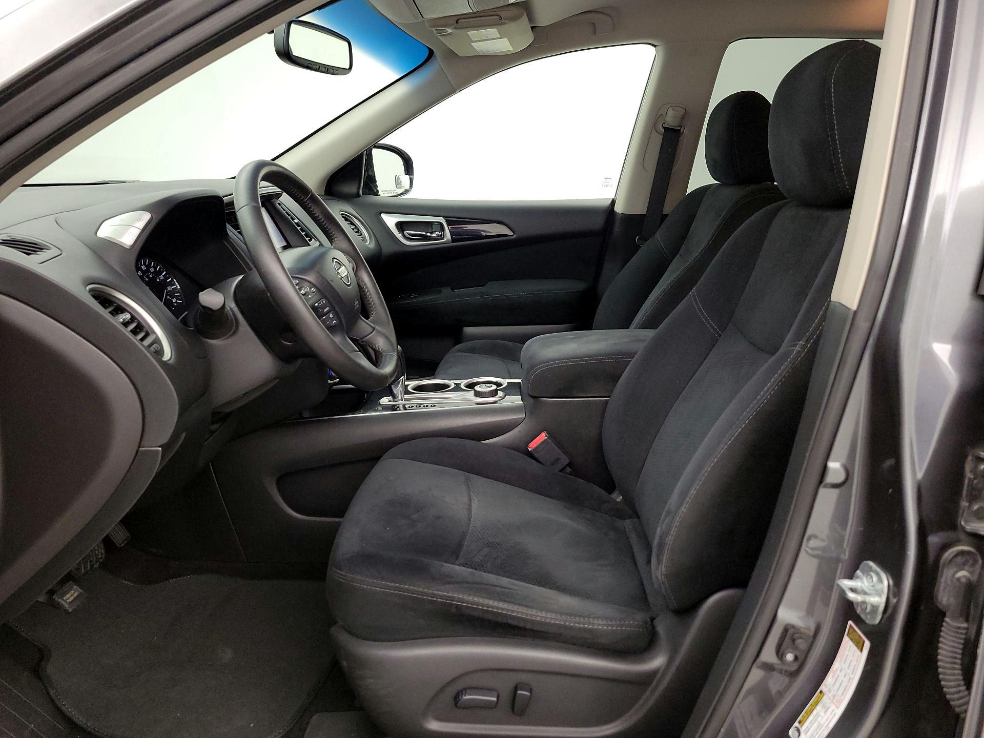Thumbnail: 2015 Nissan Pathfinder - 19