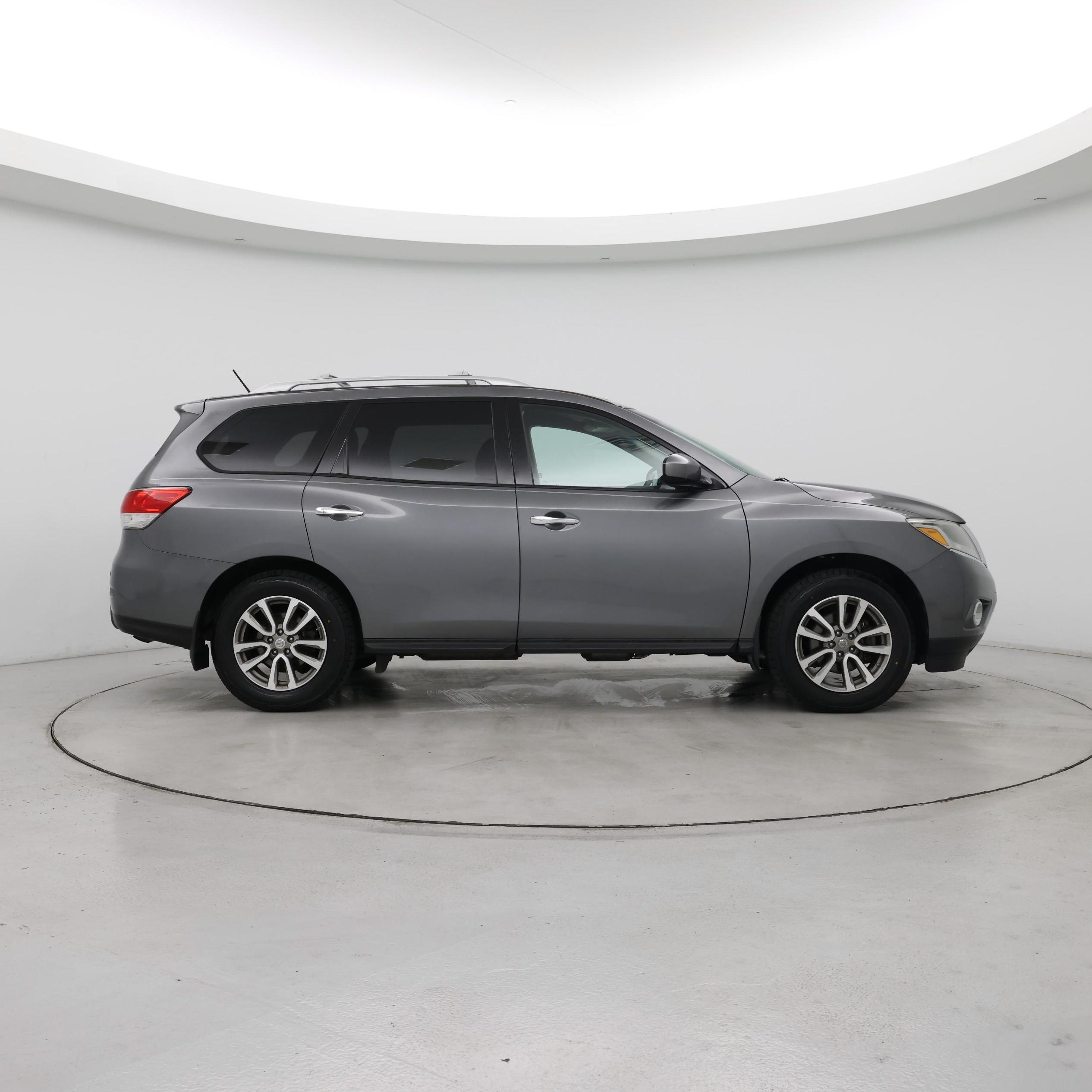 Thumbnail: 2015 Nissan Pathfinder - 7