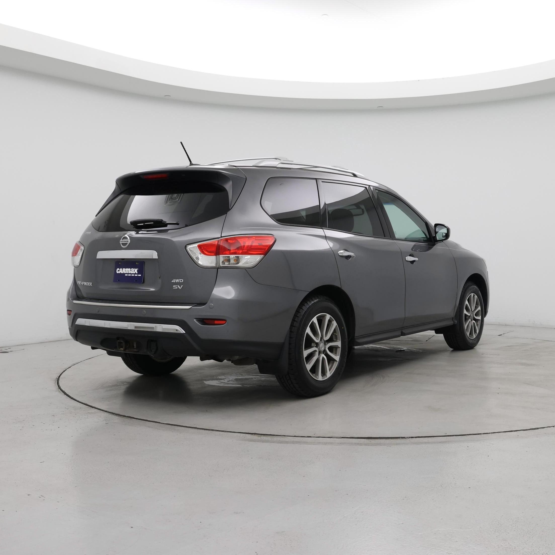 Thumbnail: 2015 Nissan Pathfinder - 8