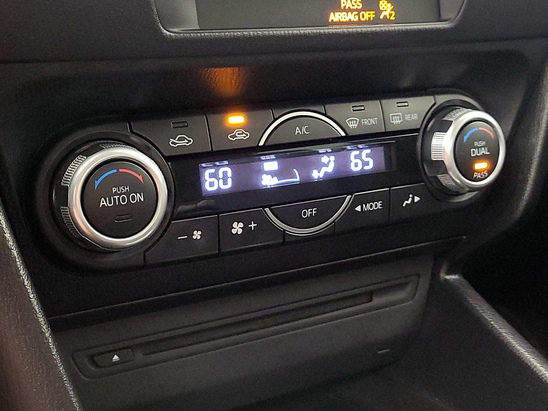 Thumbnail: 2015 Mazda Mazda3 - 16