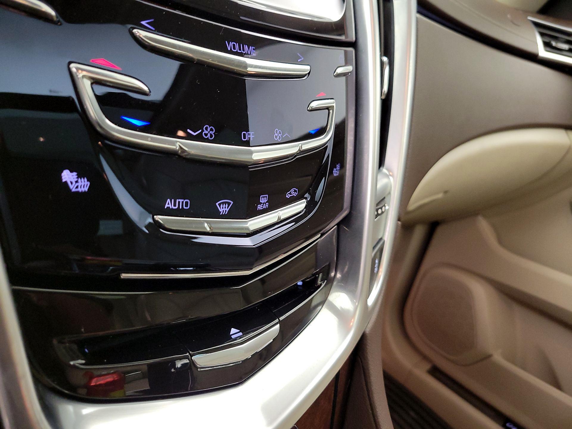 Thumbnail: 2014 Cadillac SRX - 16