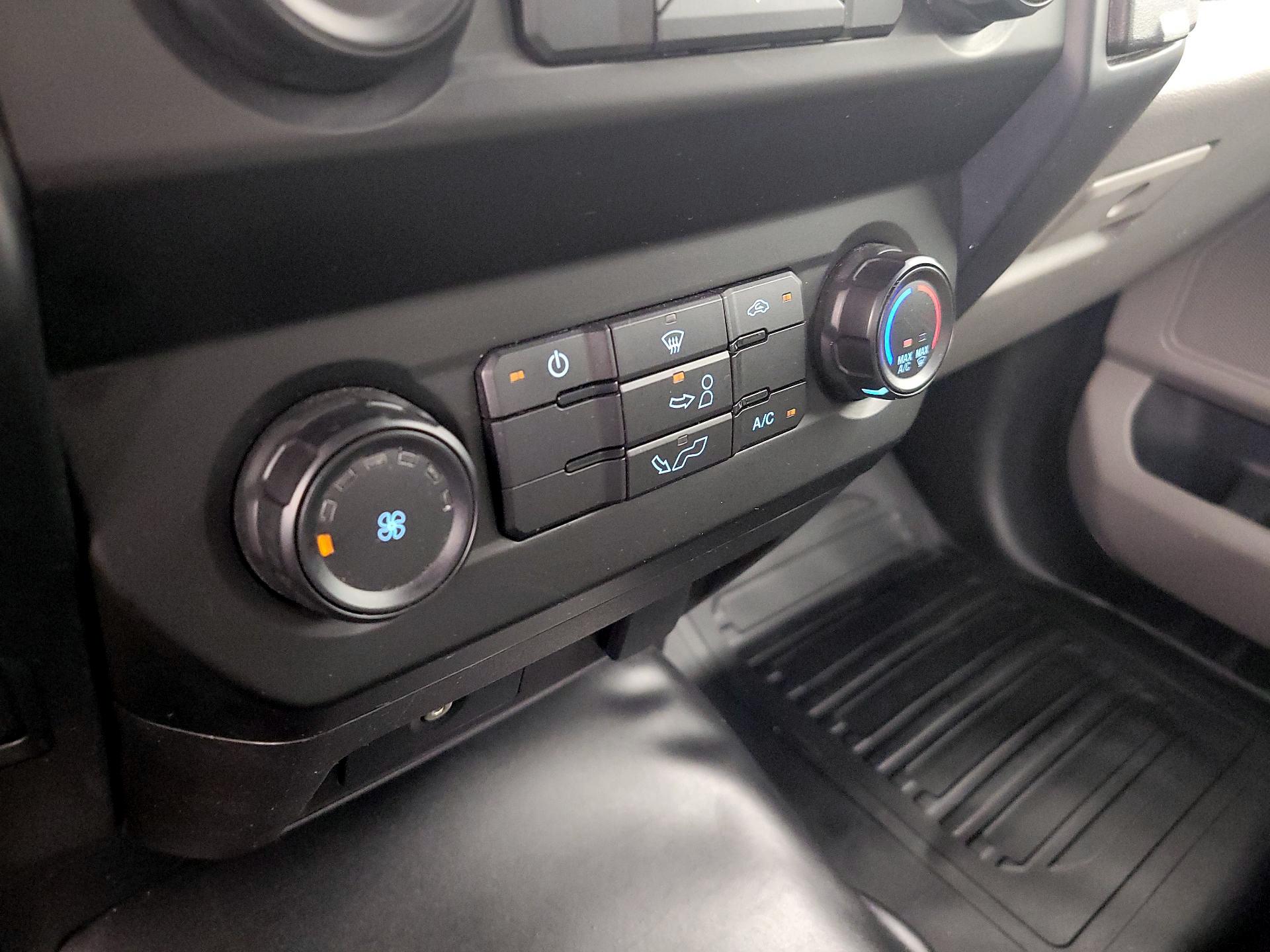 Thumbnail: 2016 Ford F-150 - 15
