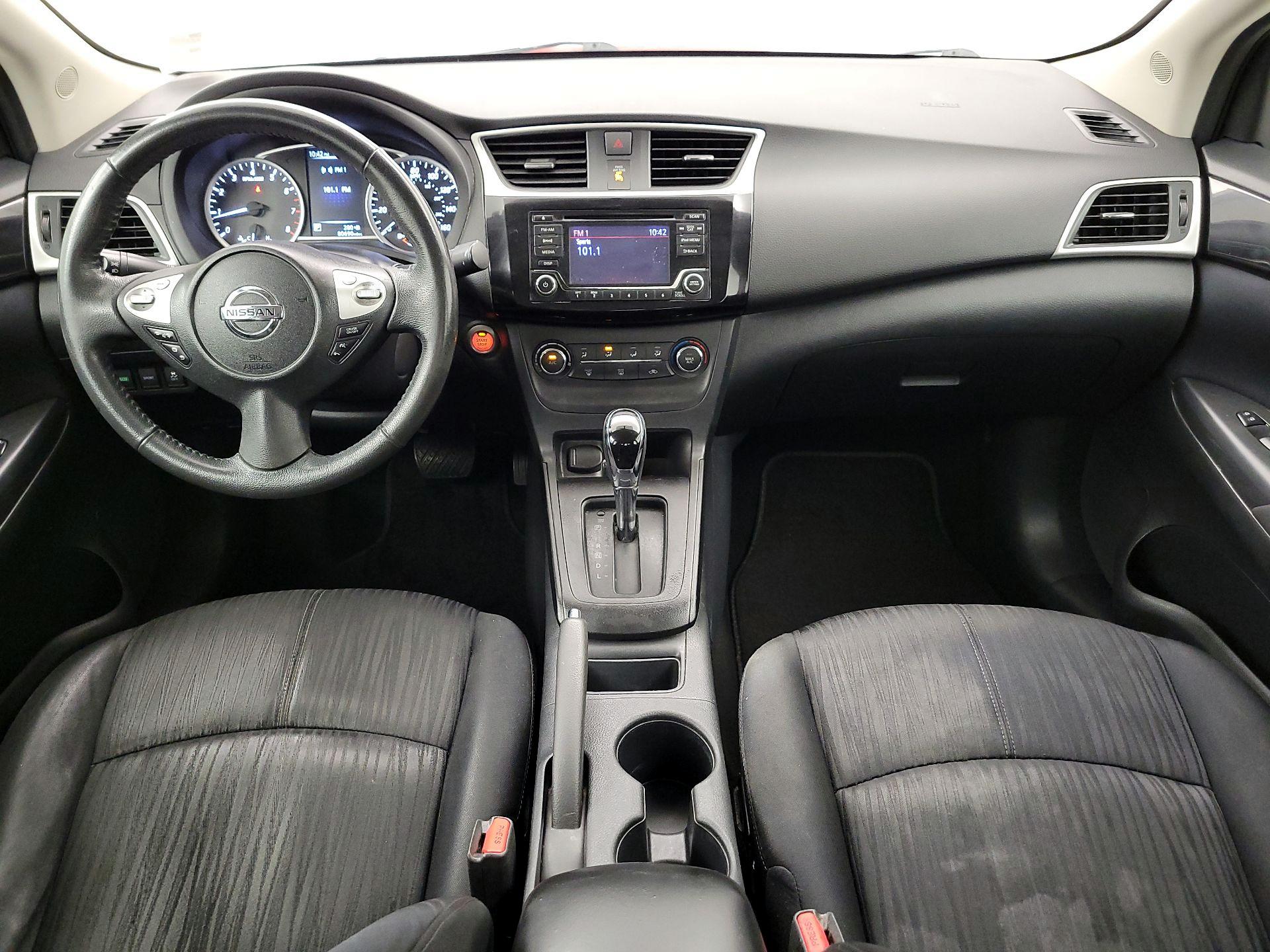 Thumbnail: 2017 Nissan Sentra - 9