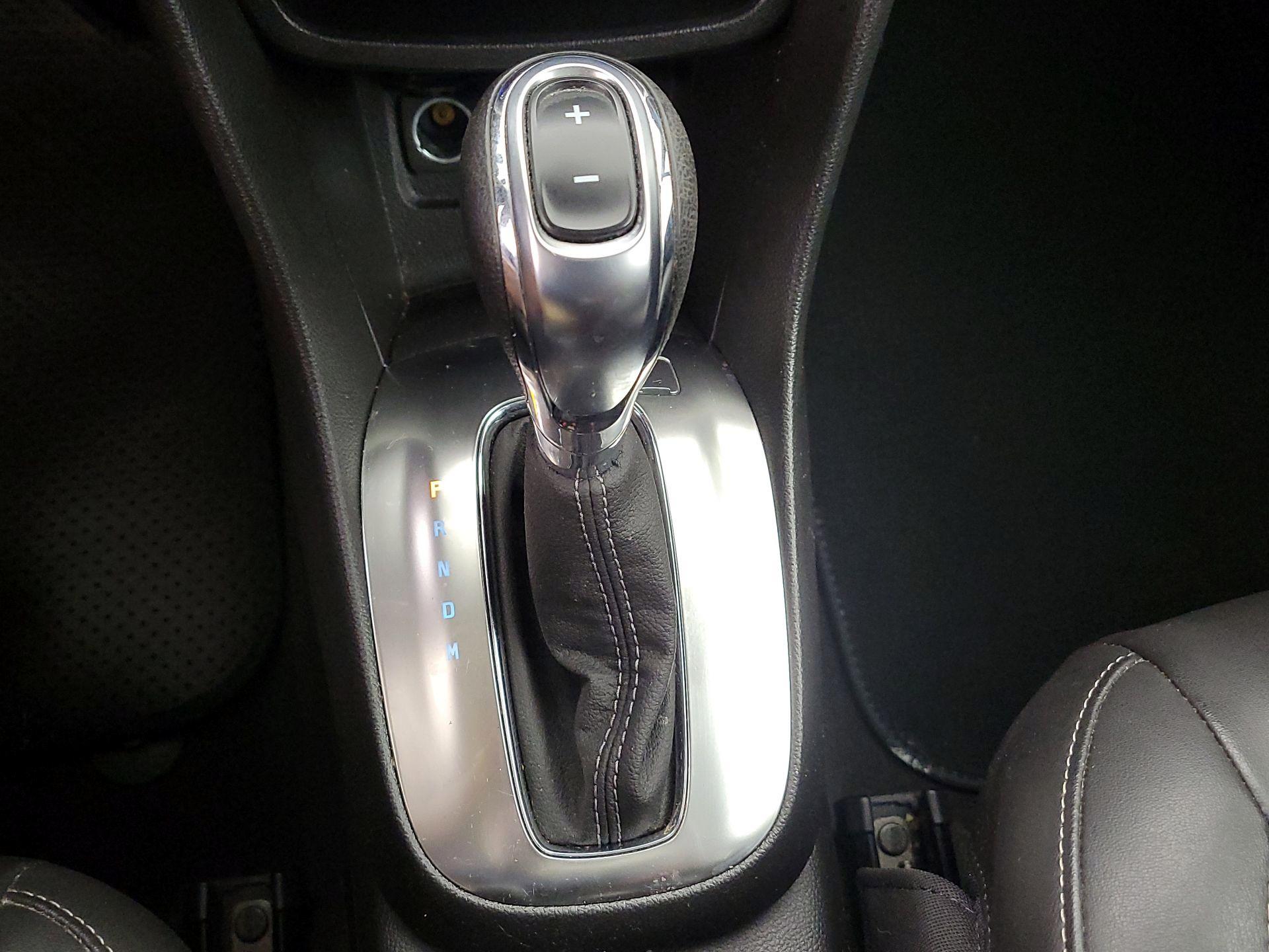 Thumbnail: 2016 Buick Encore - 18