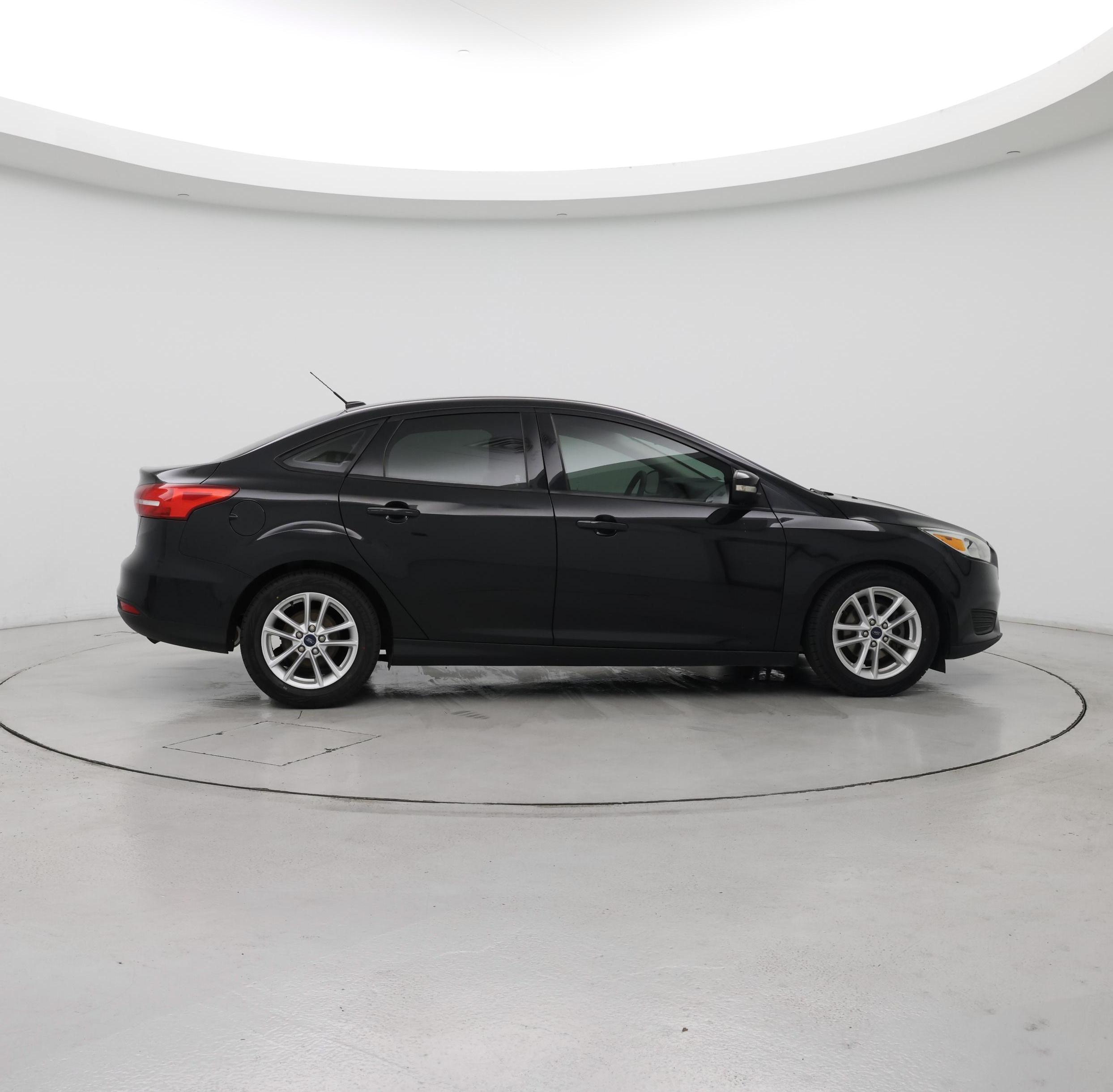 Thumbnail: 2015 Ford Focus - 7