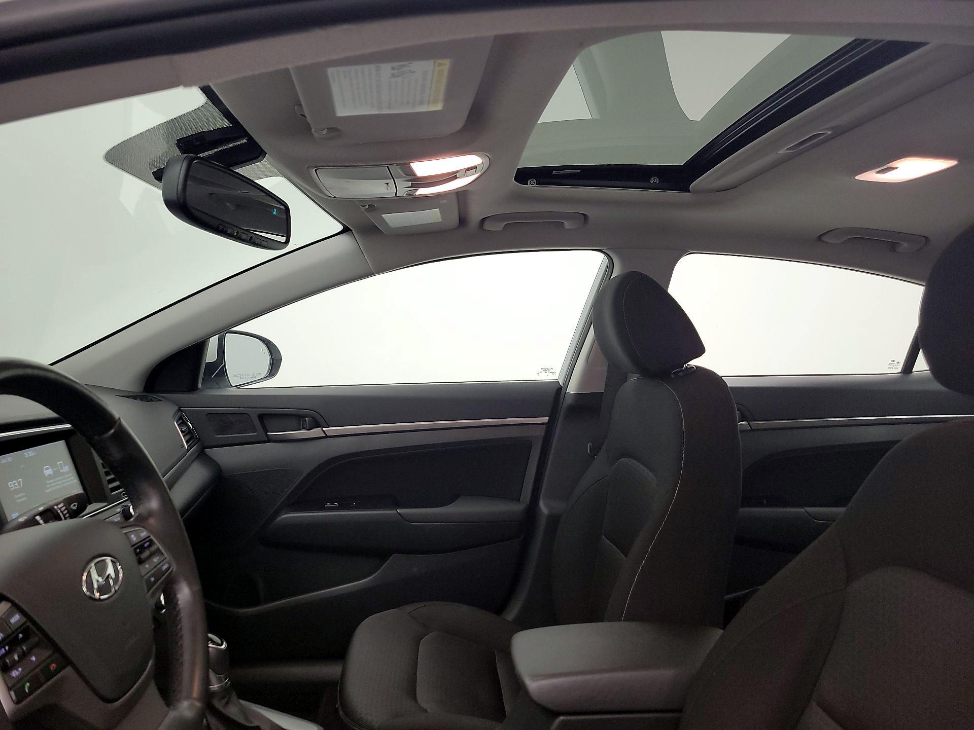 Thumbnail: 2018 Hyundai Elantra - 19